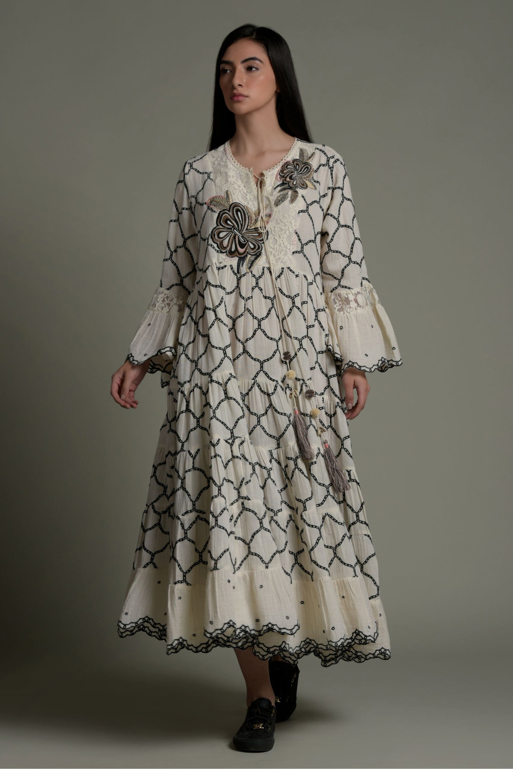 Ayra Embroidered Long Jalabiya