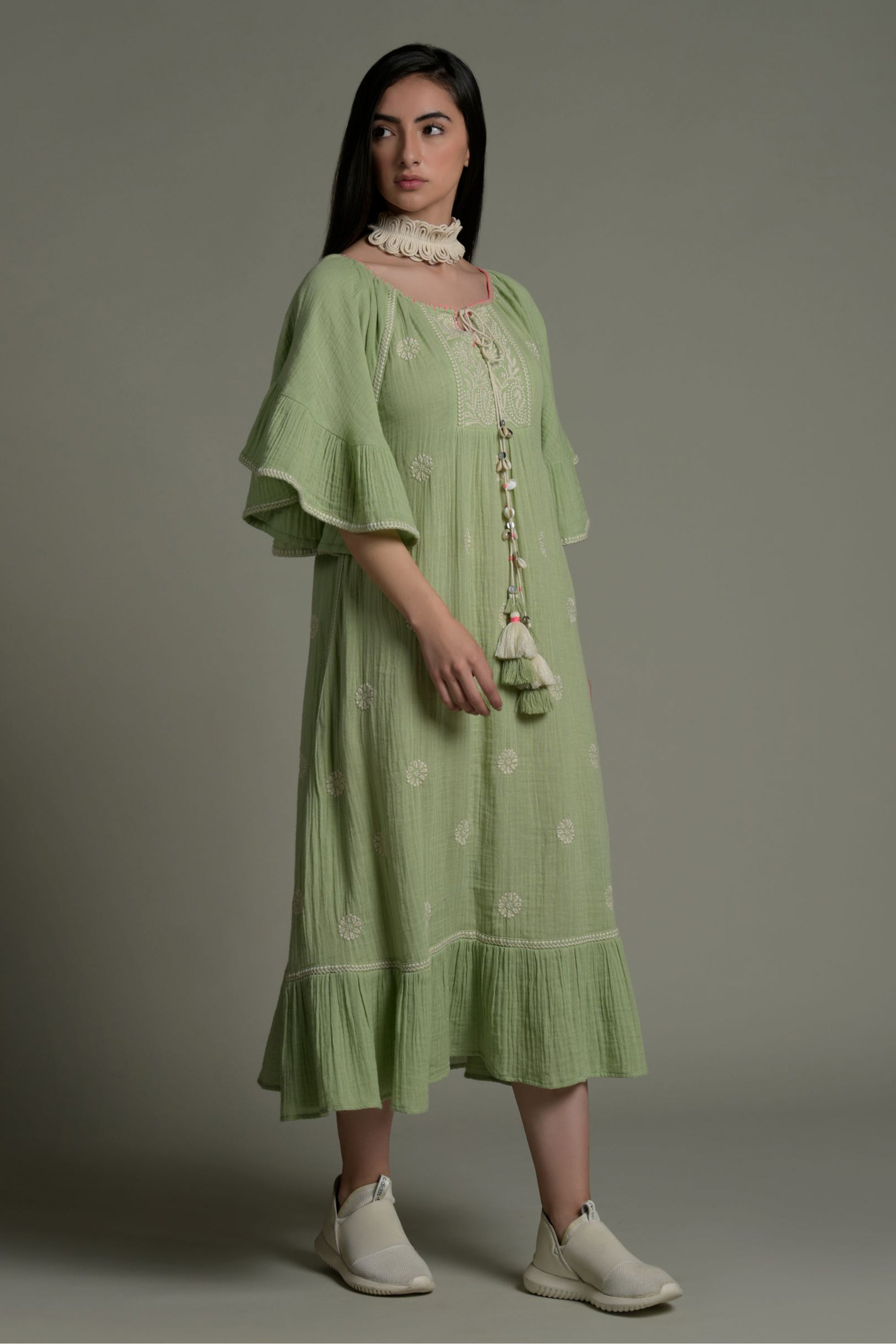 Yashfeen Embroidered Long Jalabiya & Tassel