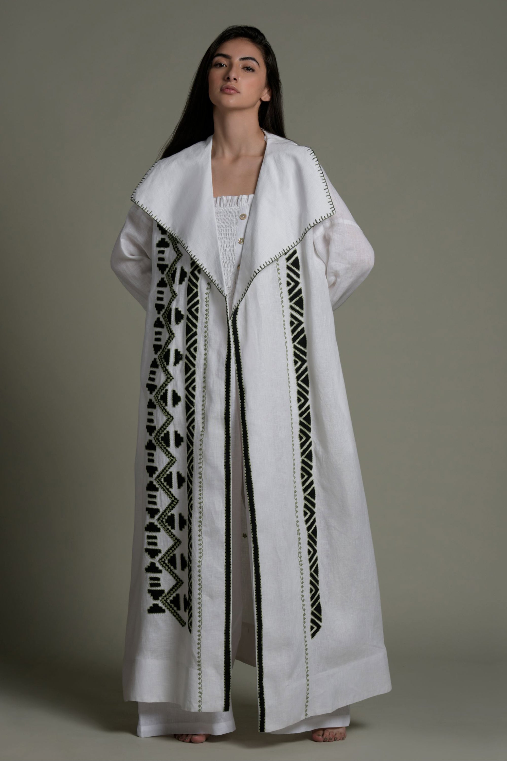 Minaj Embroidered Abaya
