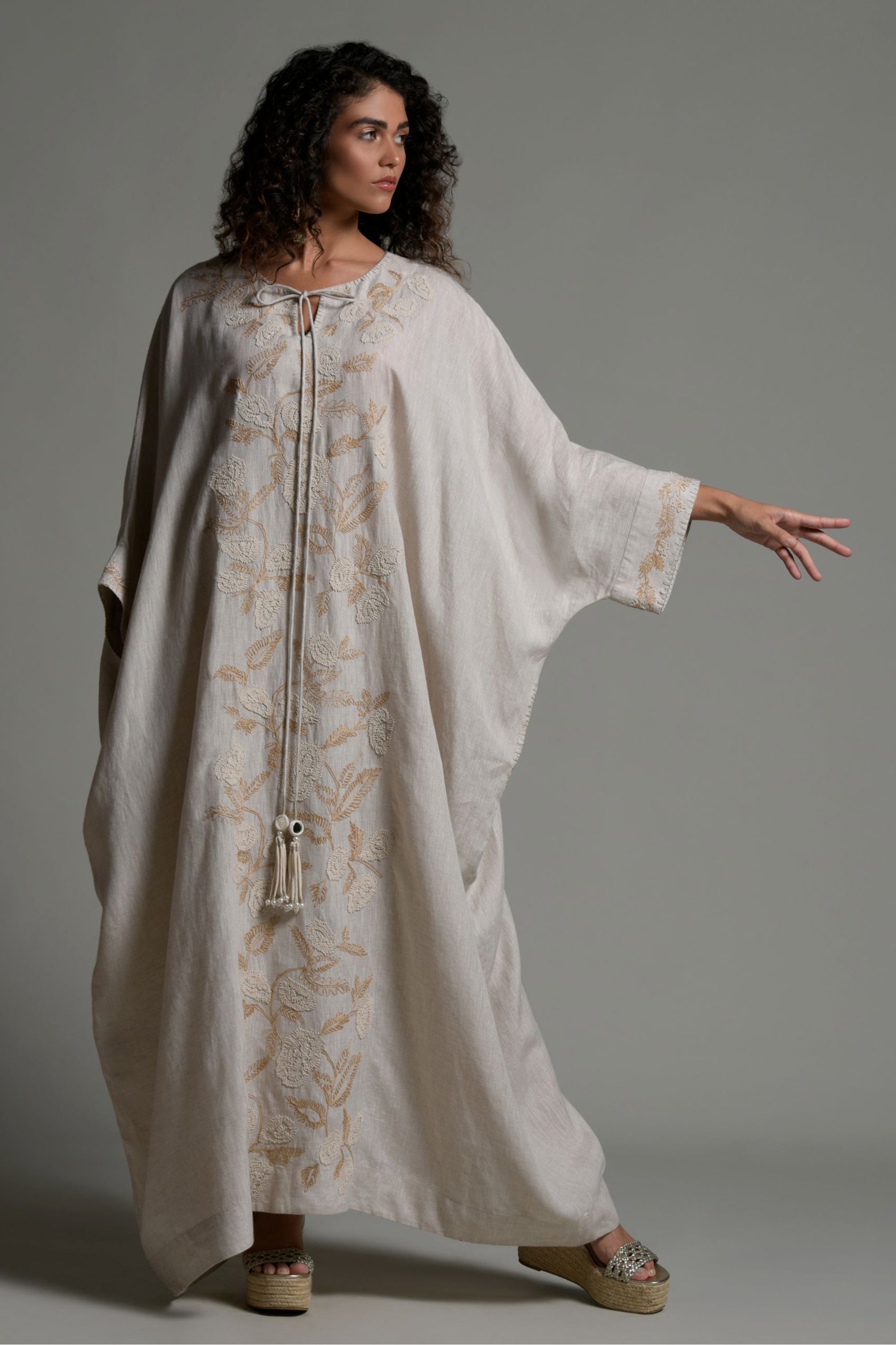 Pakeezah Embroidered Jalabiya & Tassel