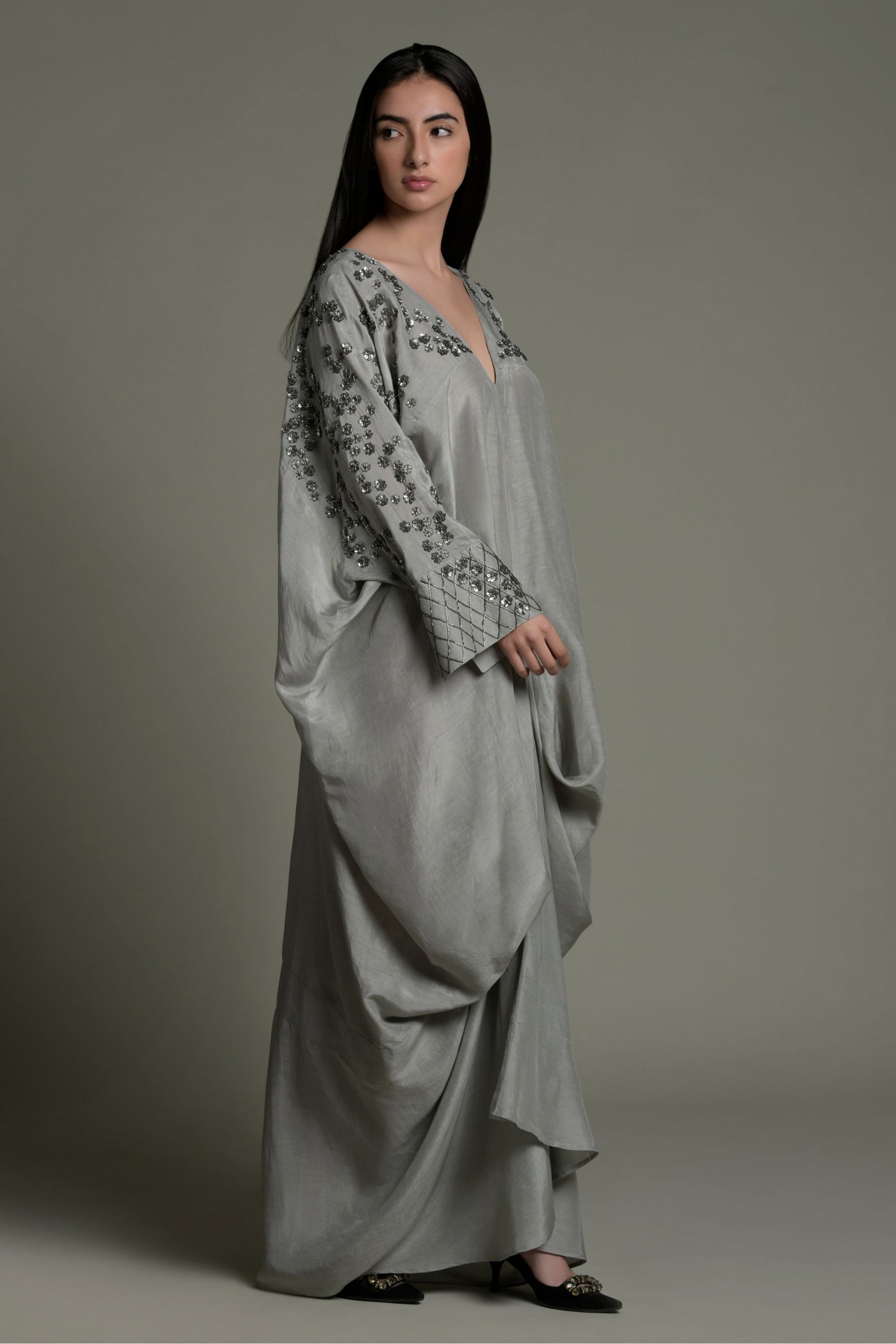 Saira Embellished Jalabiya with Inner Cotton Cami