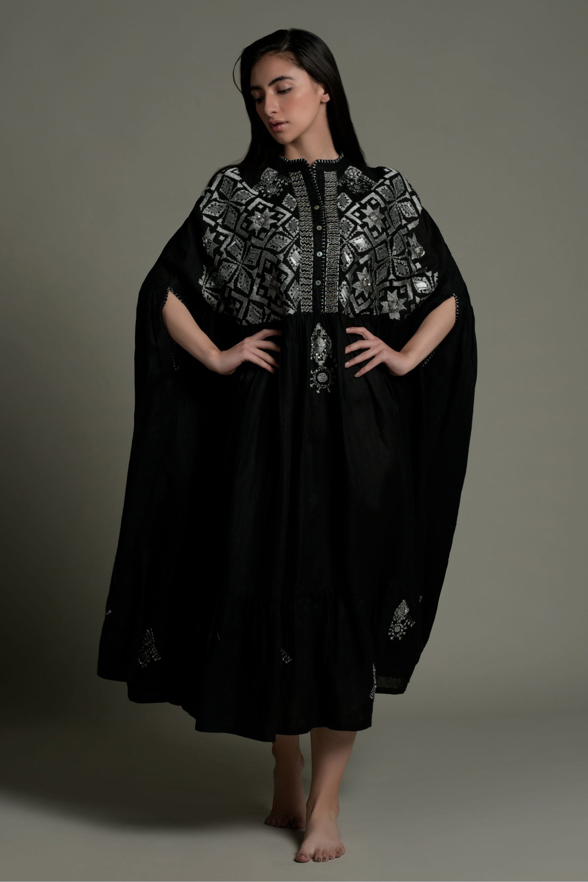 Shabana Embellished & Embroidered Jalabiya Cape