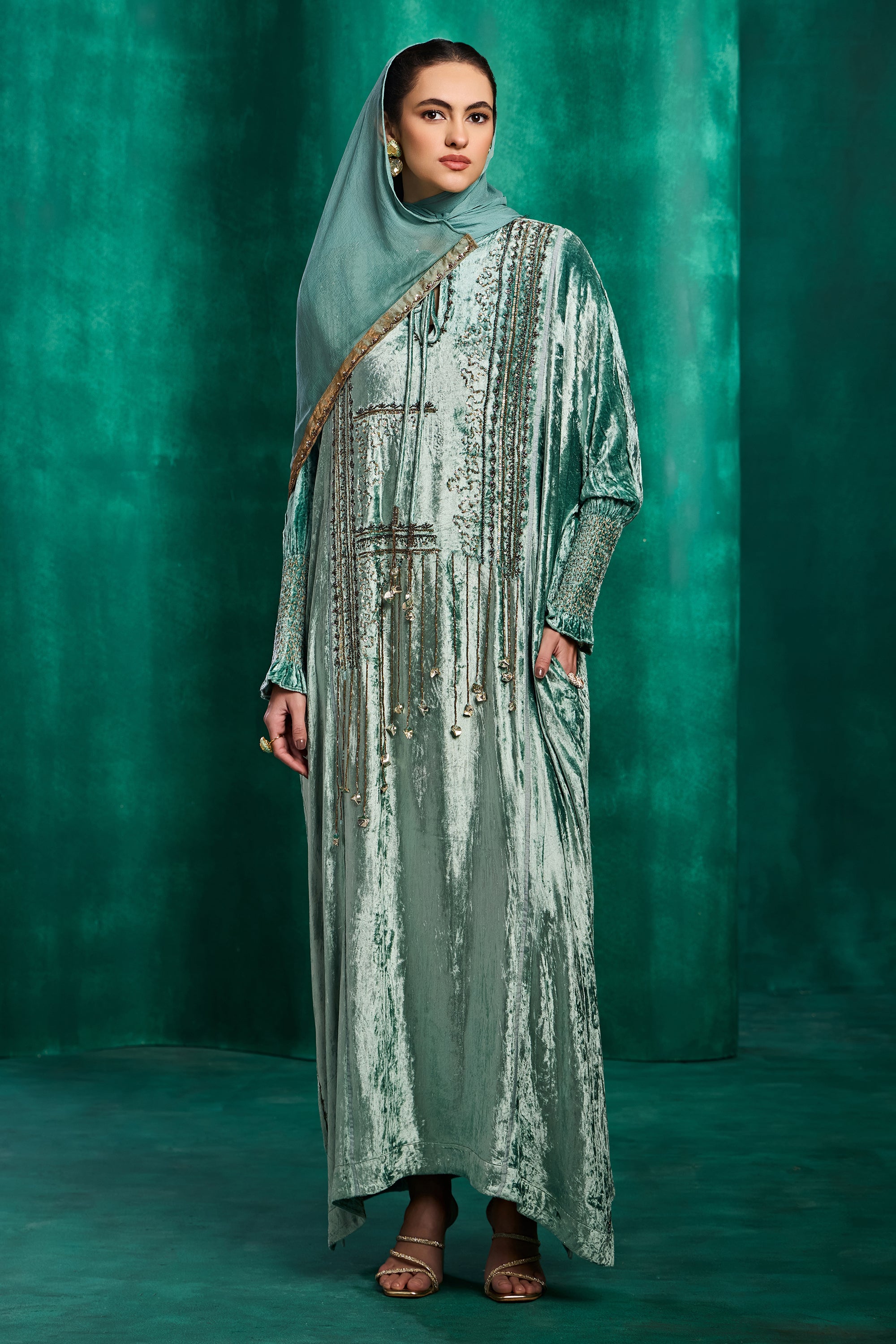 Hajar Embellished Jalabiya