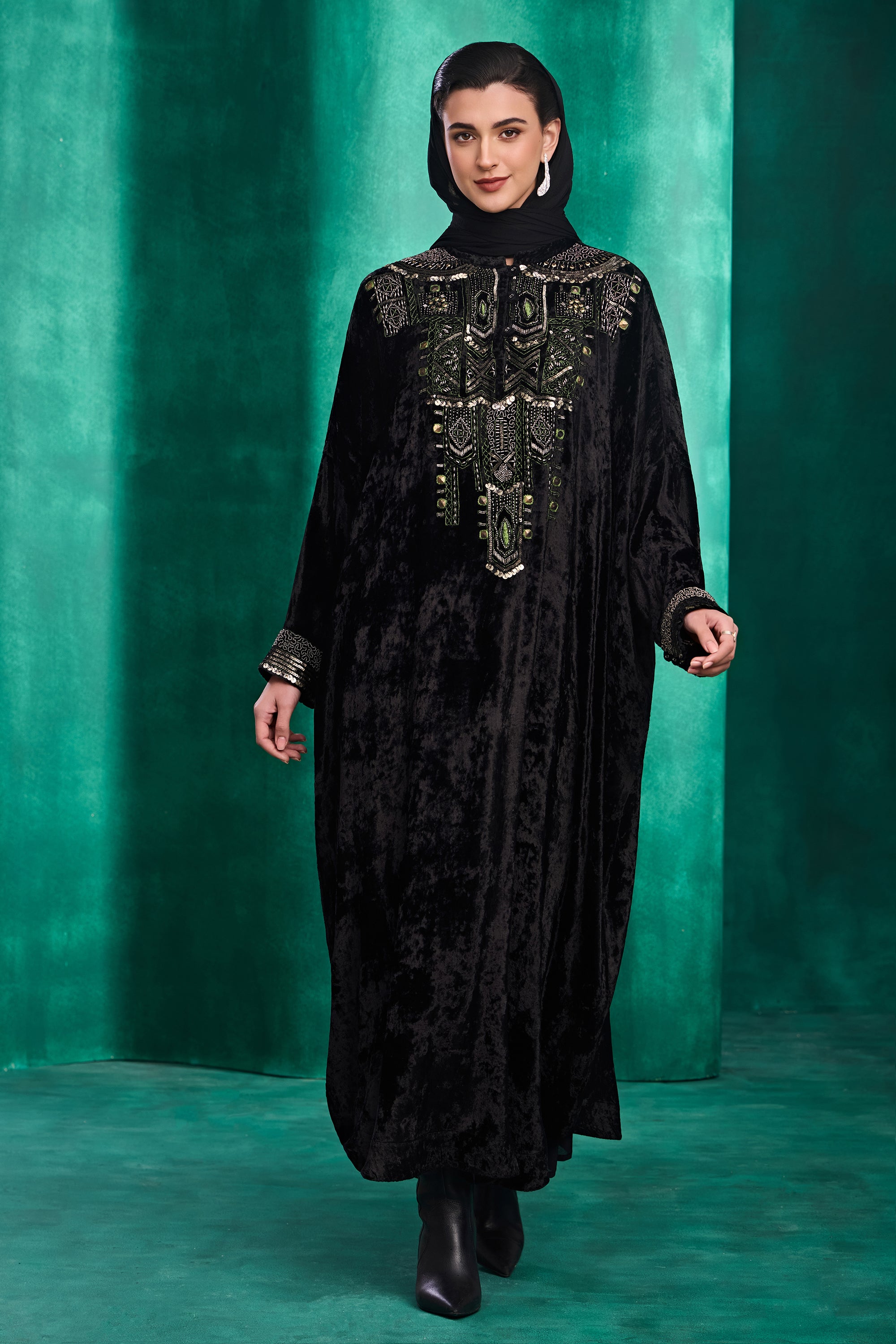 Shatha Embroidered Jalabiya with Embellishment