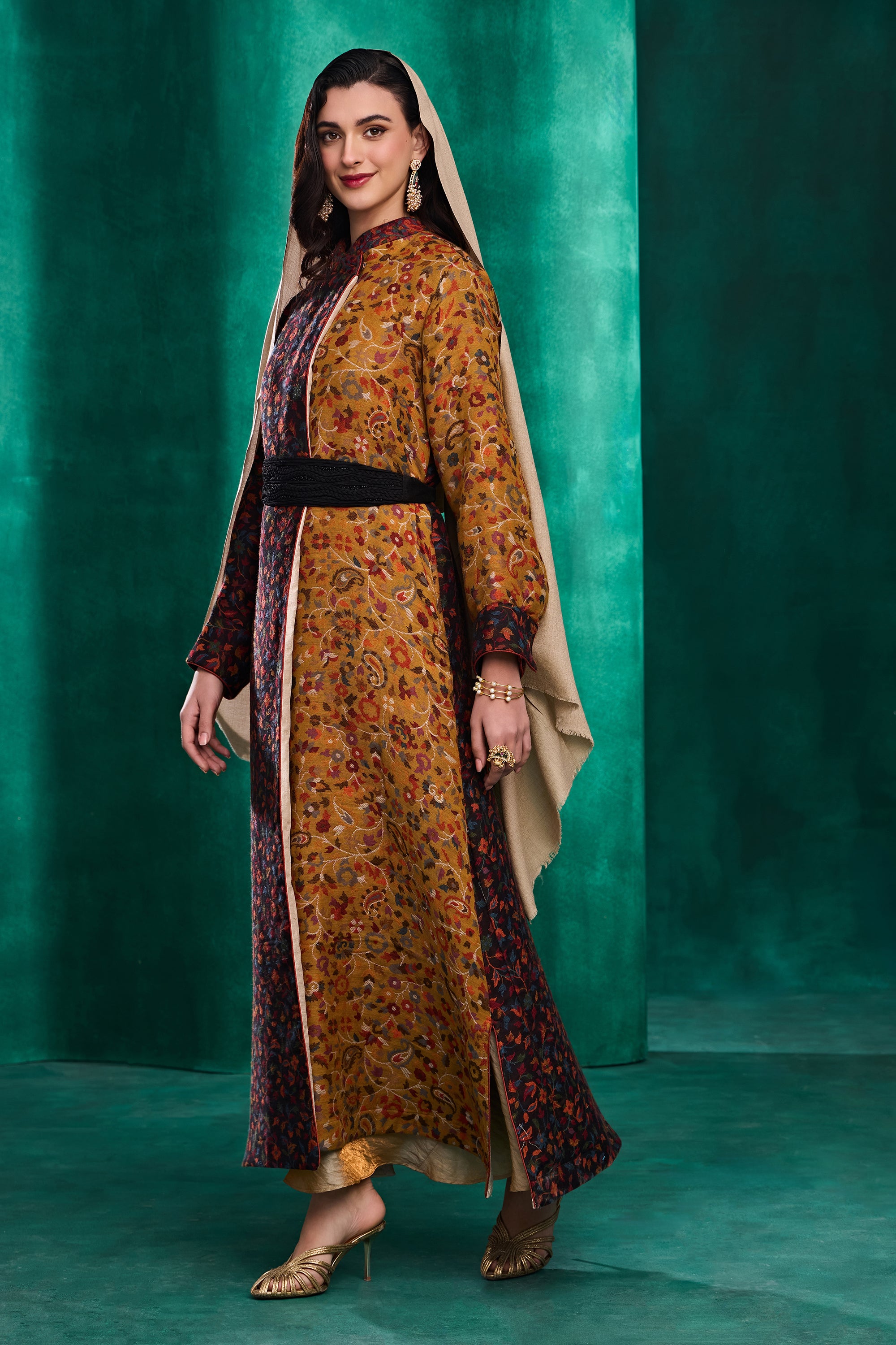 Qadria Embroidered Jalabiya