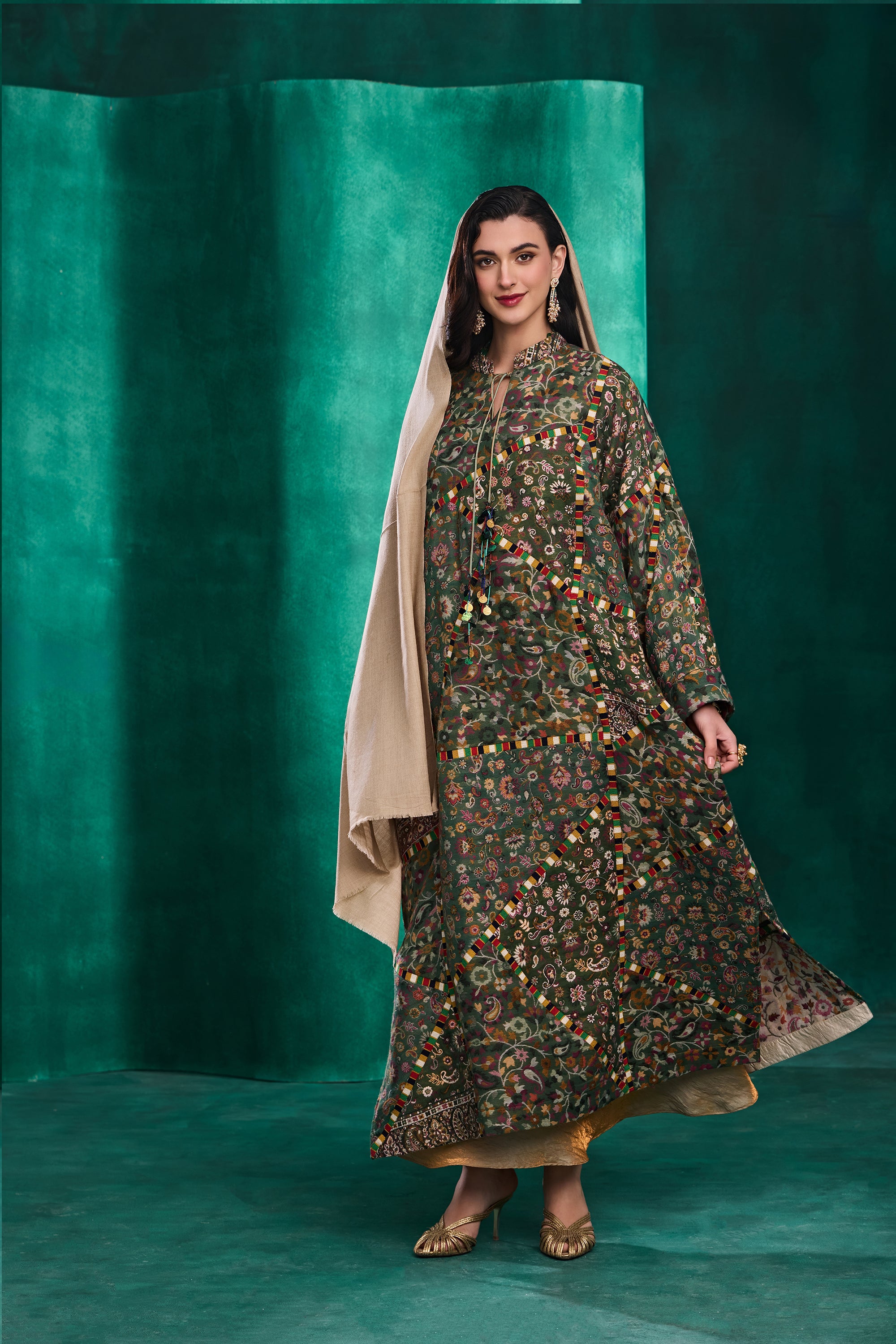 Haytham Embroidered Jalabiya