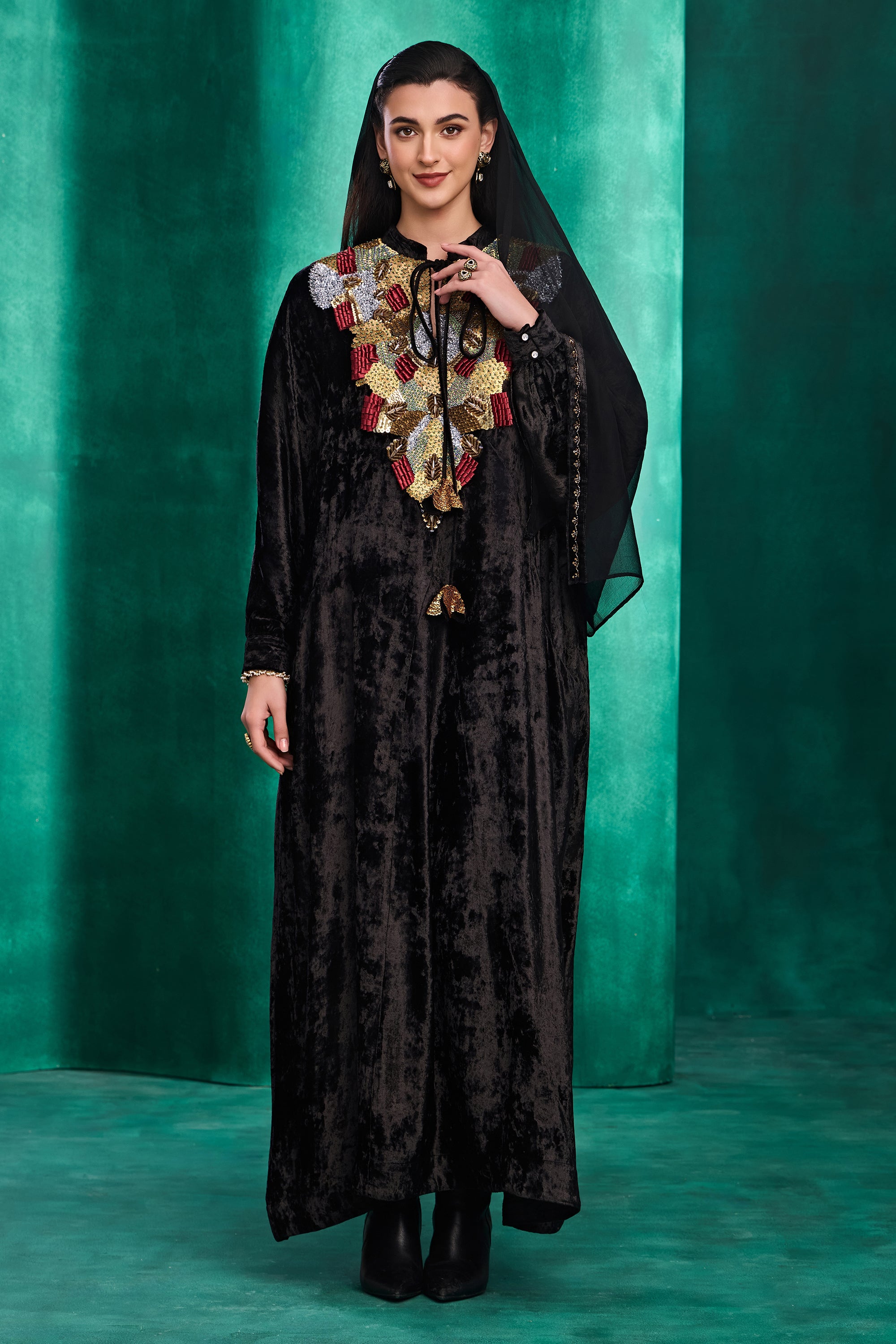 Hawa Embellished Jalabiya