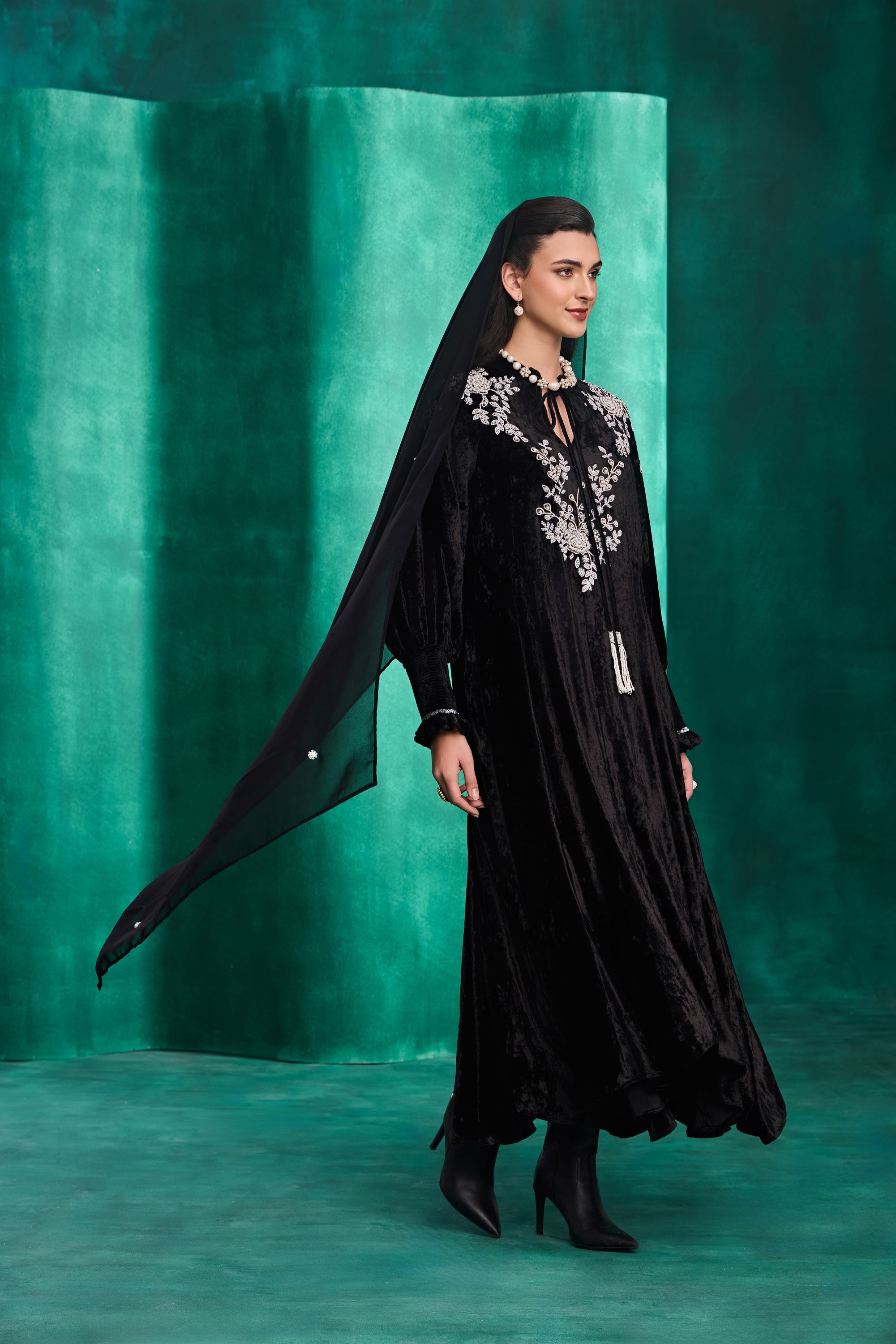 Nibras Embellished Jalabiya