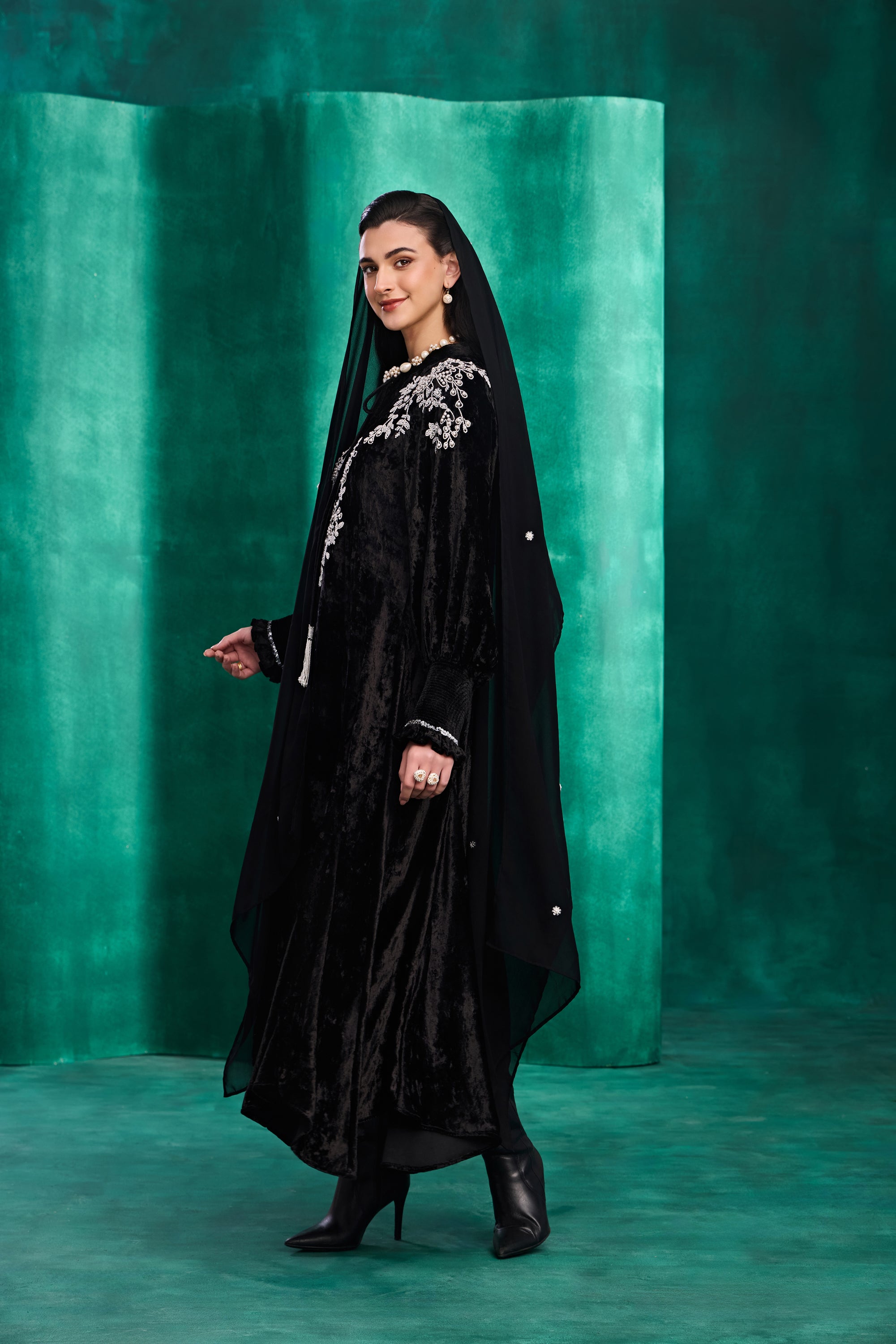 Nibras Embellished Jalabiya