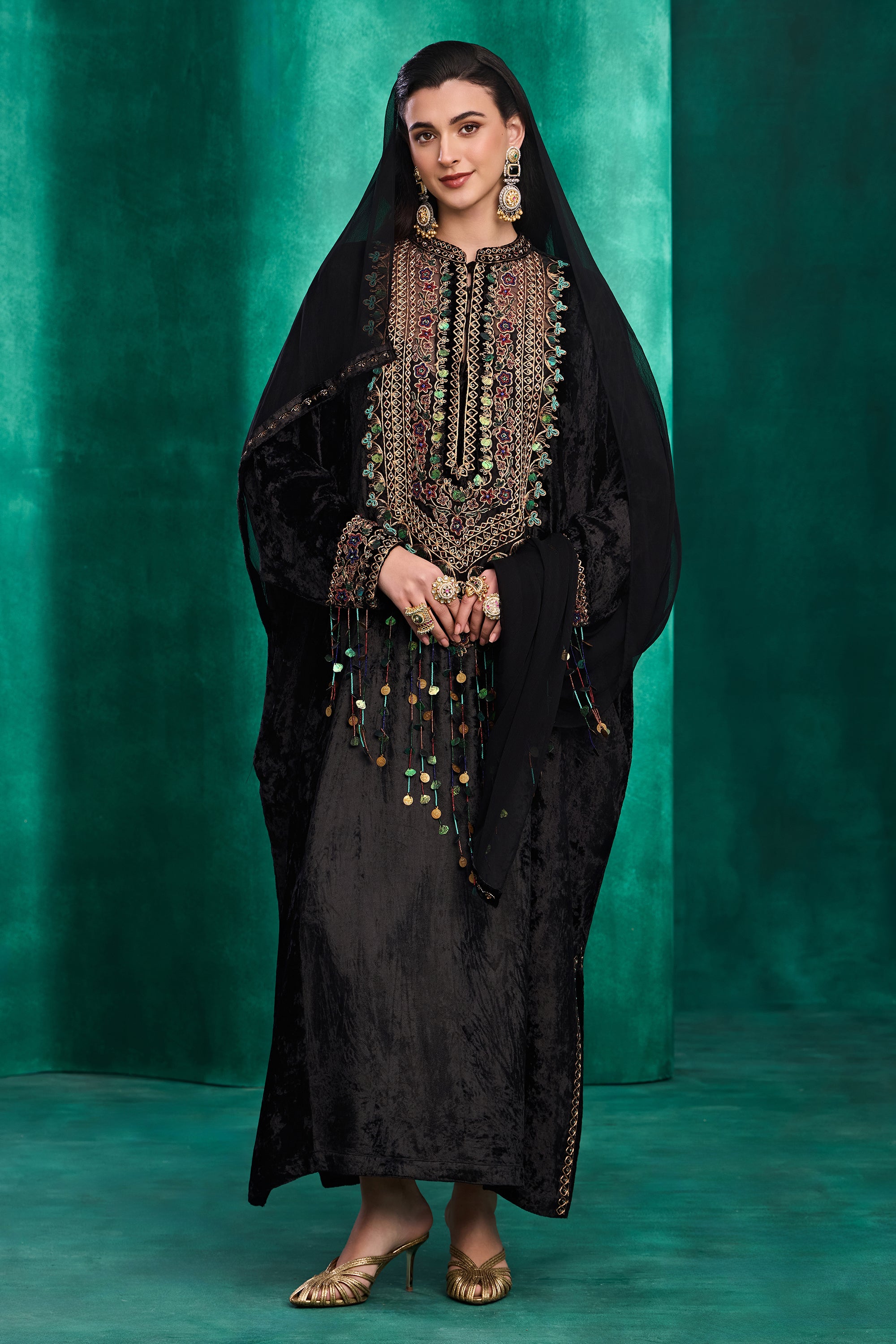 Jaziya Embroidered Jalabiya with Embellishment