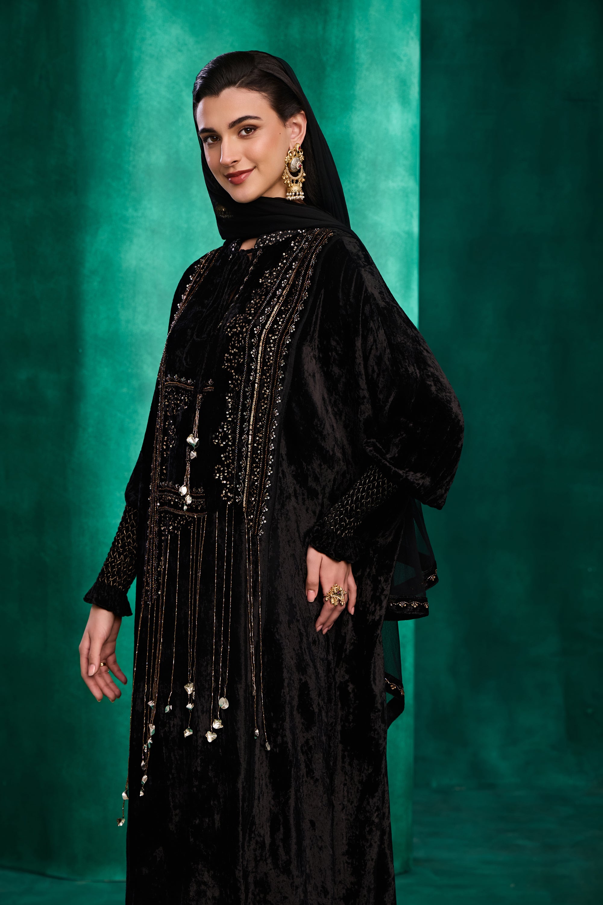 Zimrah Embellished Jalabiya