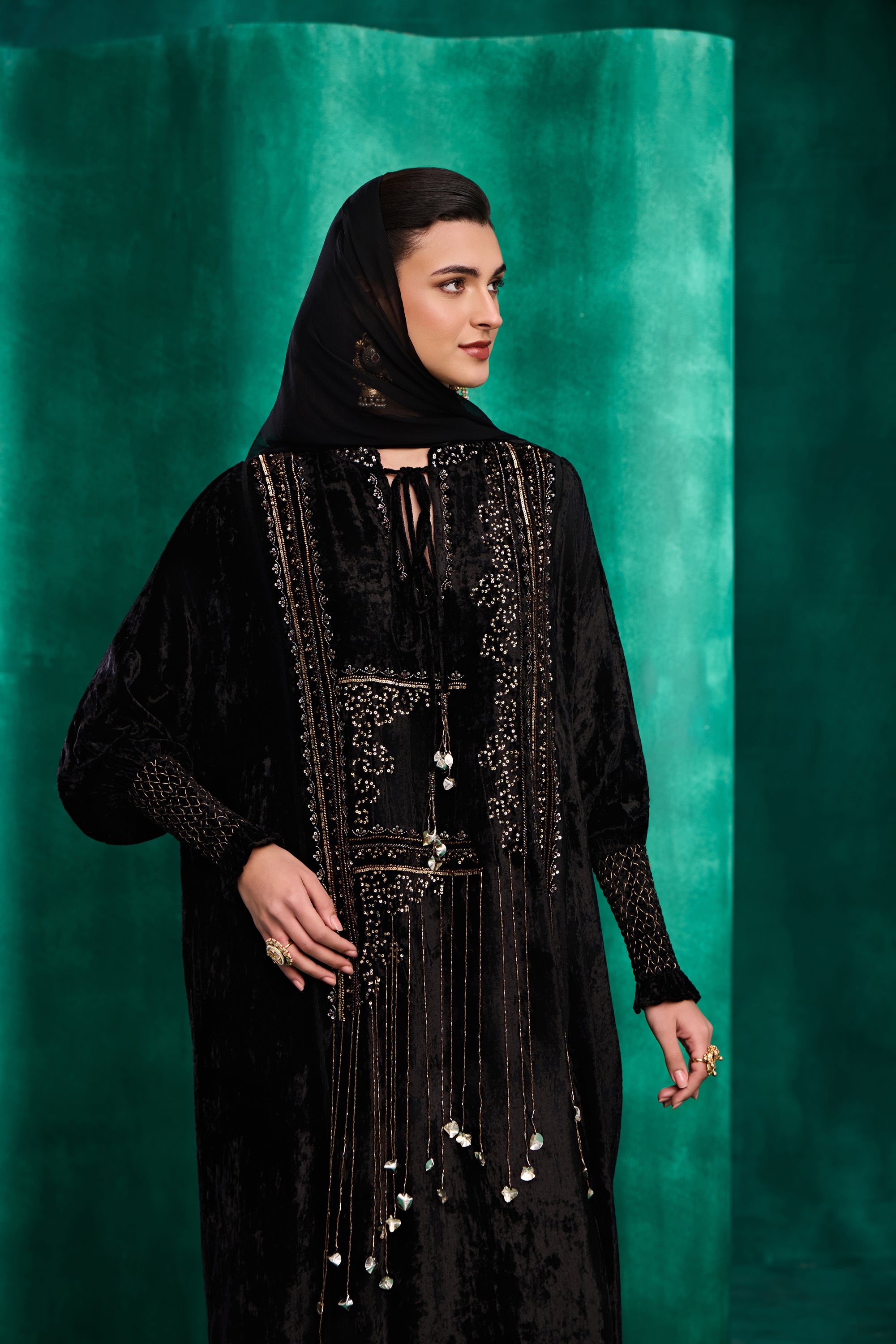 Zimrah Embellished Jalabiya