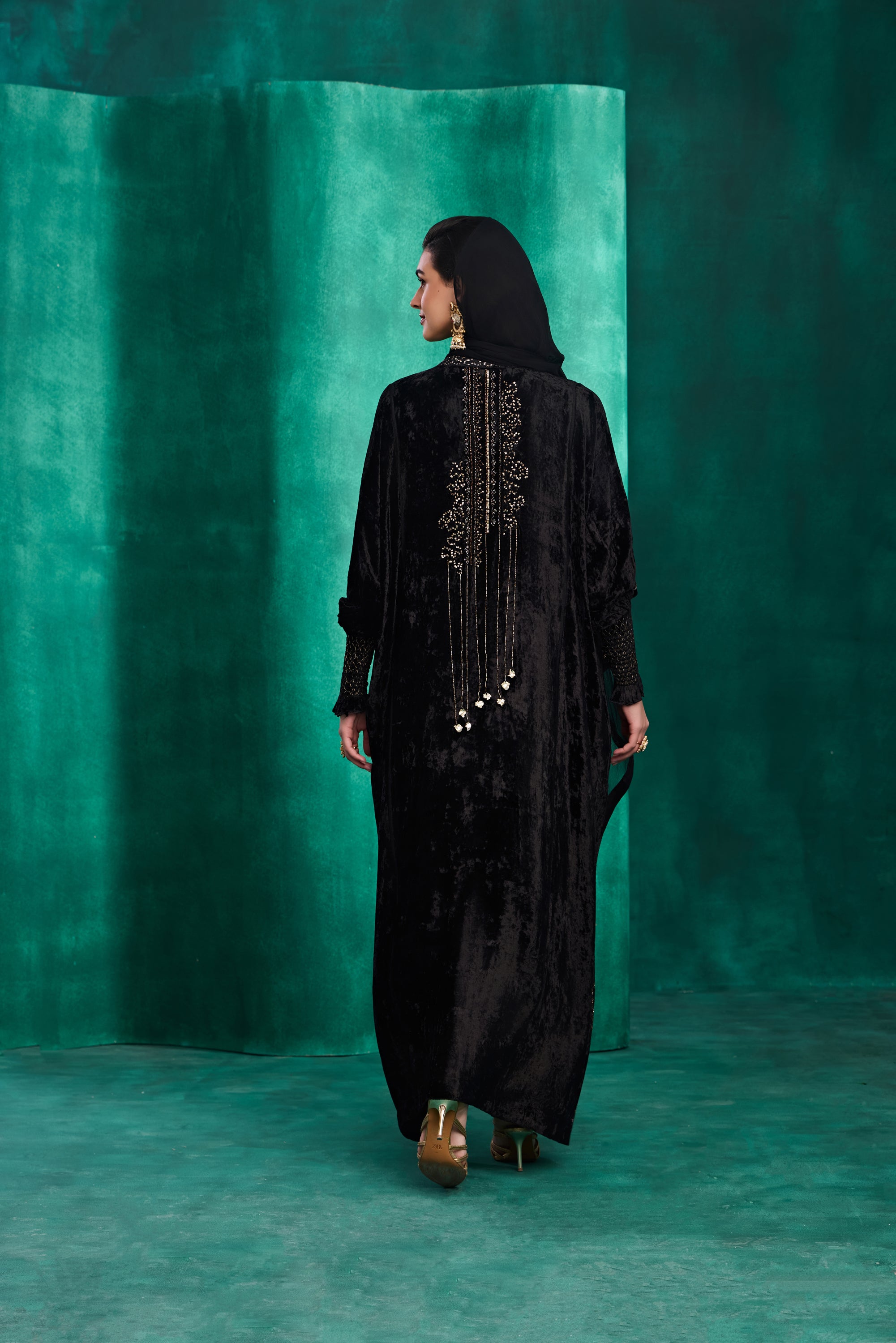 Zimrah Embellished Jalabiya