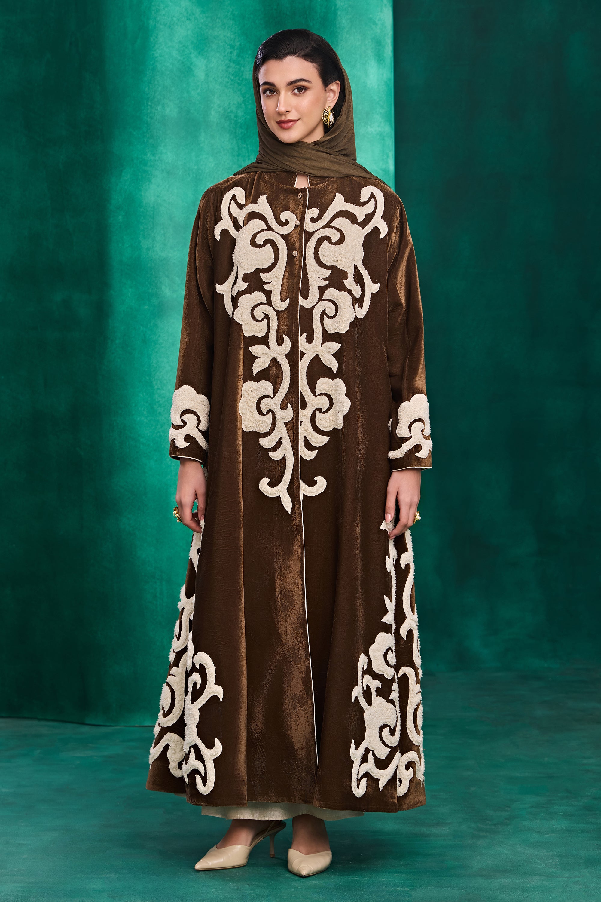 Waseela Applique Embroidered Abaya