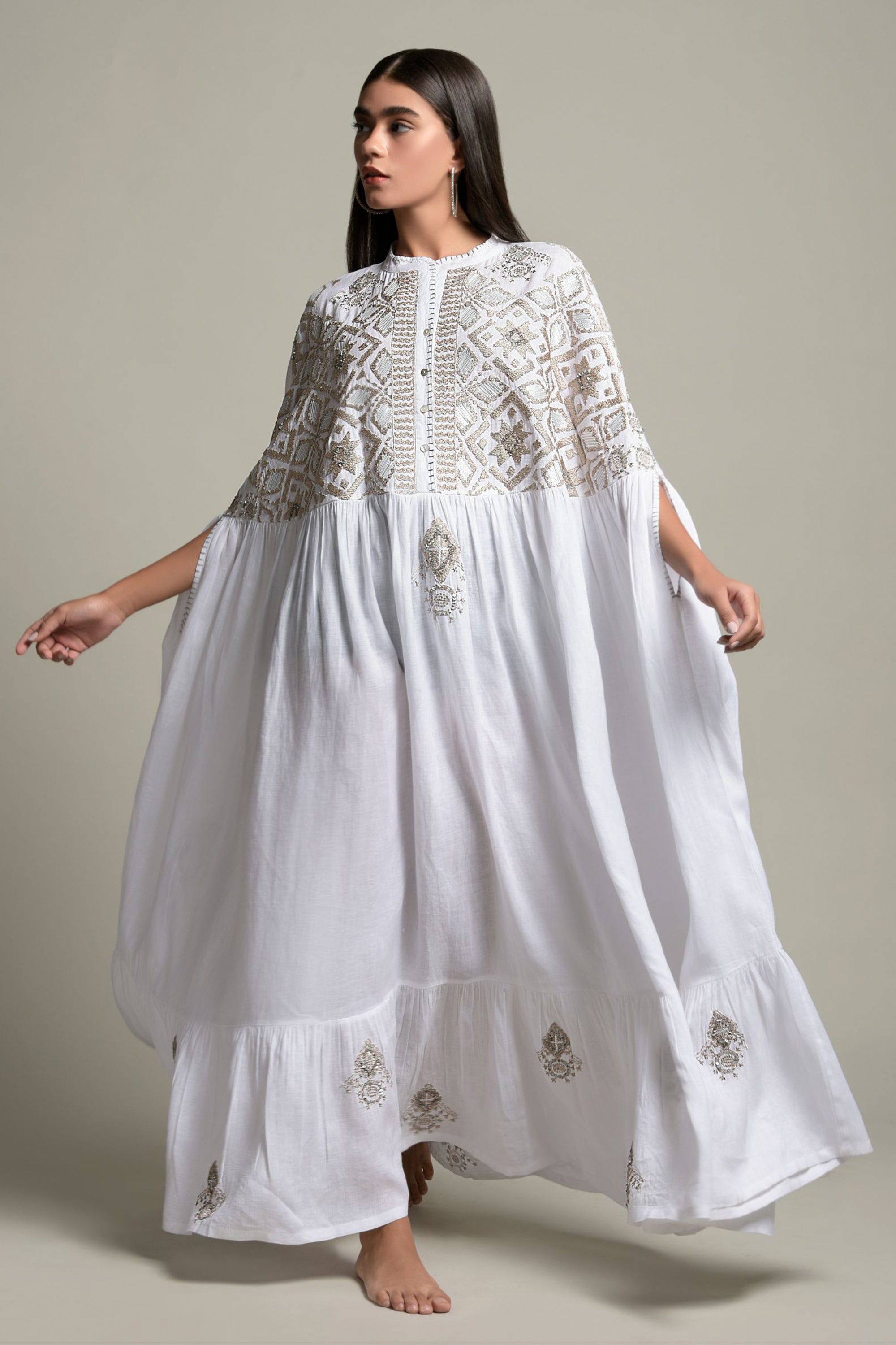 Firdos Embellished & Embroidered Jalabiya Cape