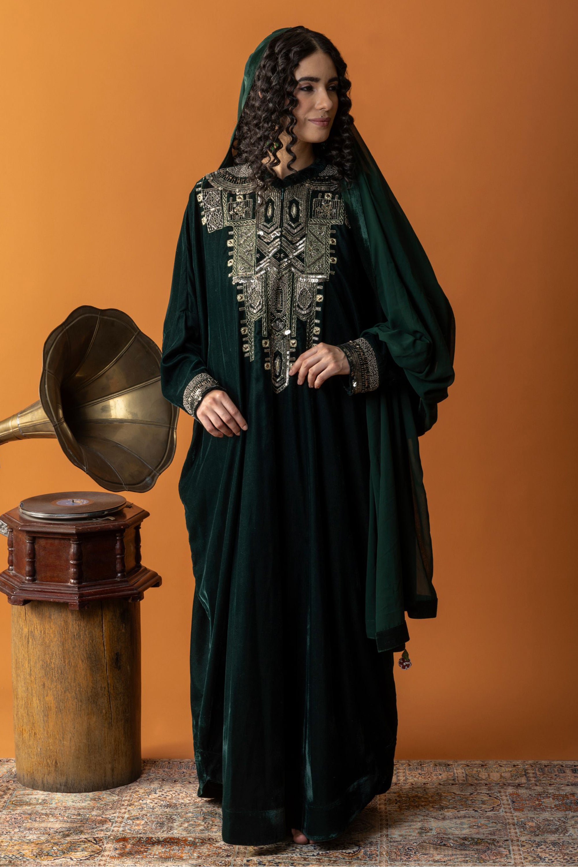Jasmin Jalabiya with Embellishment