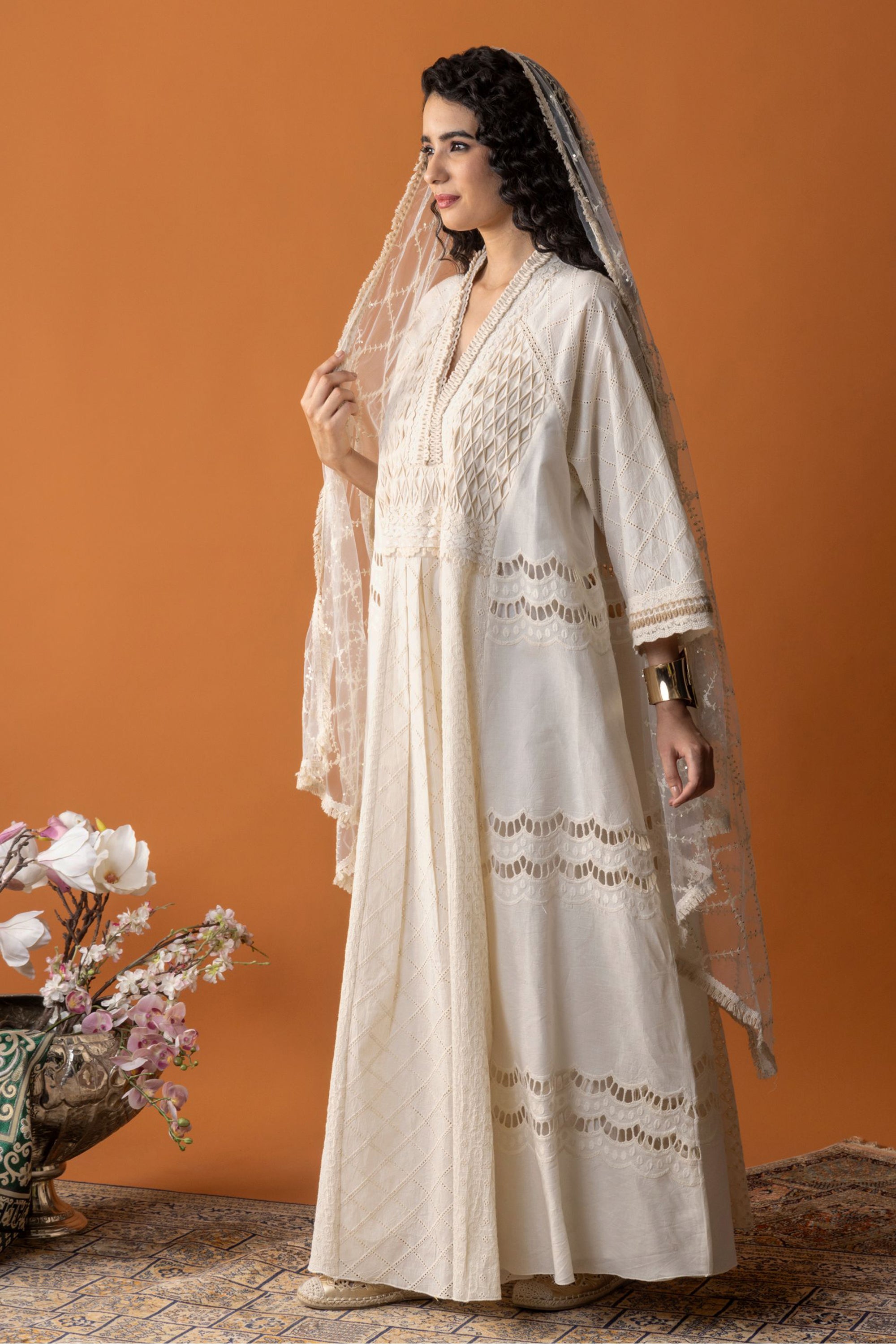 Nazli Embroidered Jalabiya