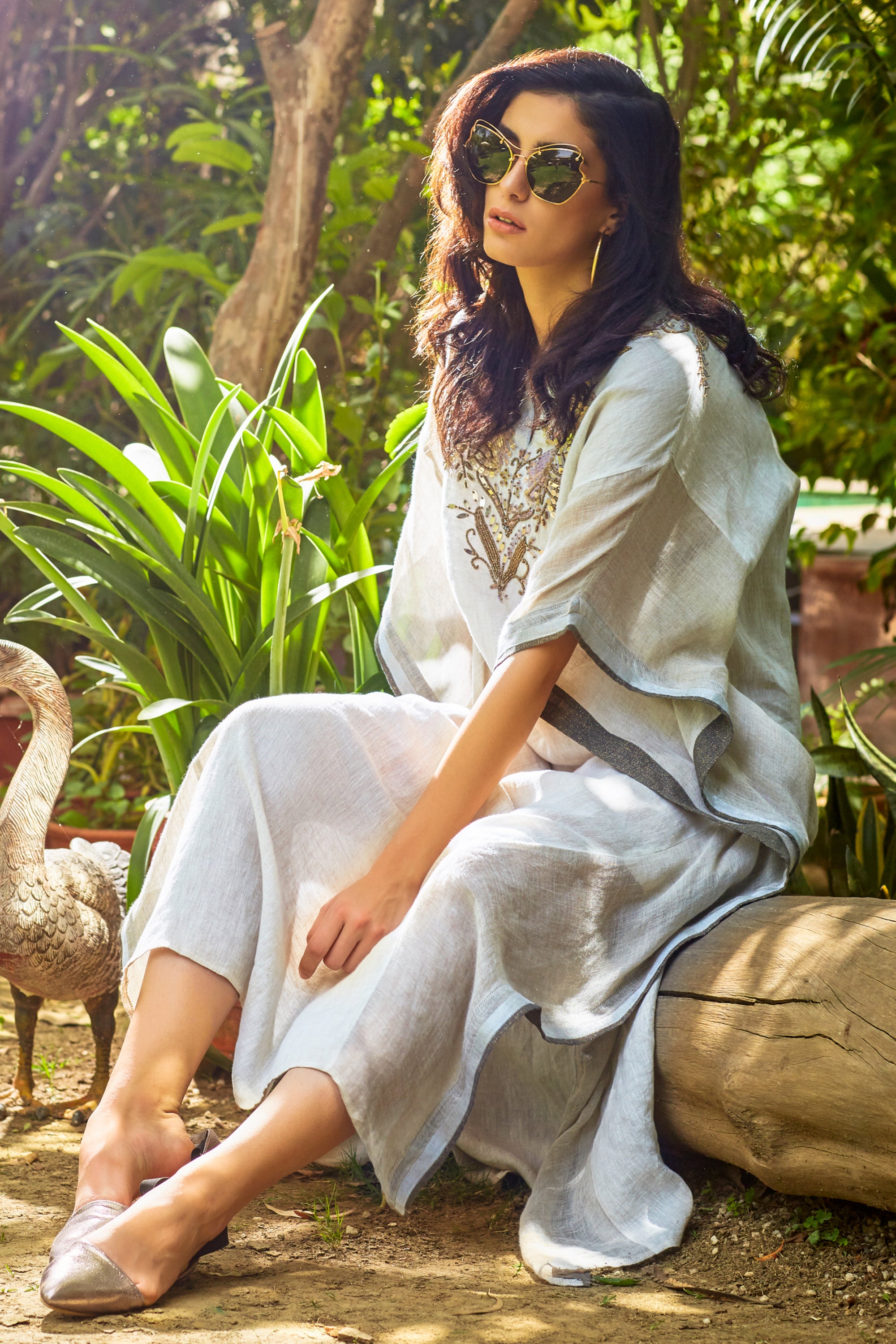 Ruqai Embroidered Jalabiya