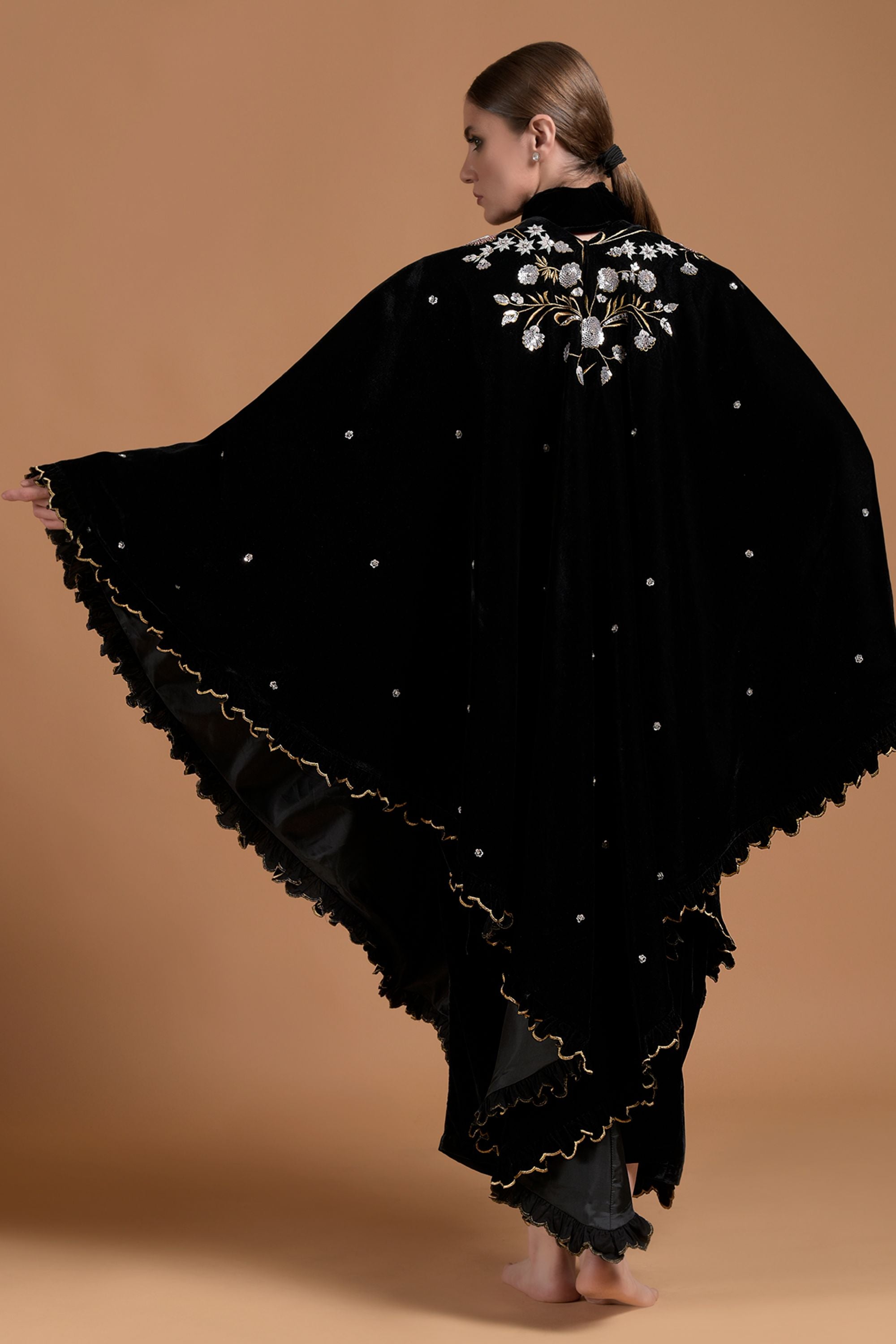 Rooh Embellished & Embroidered Cape