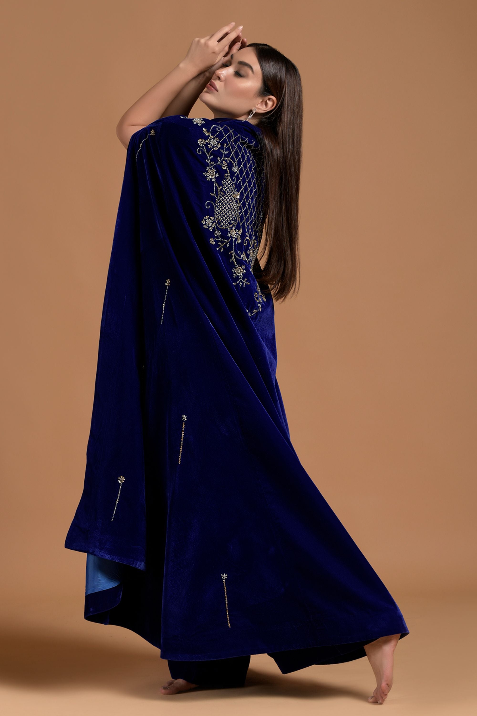 Kohinoor Embellished Cape