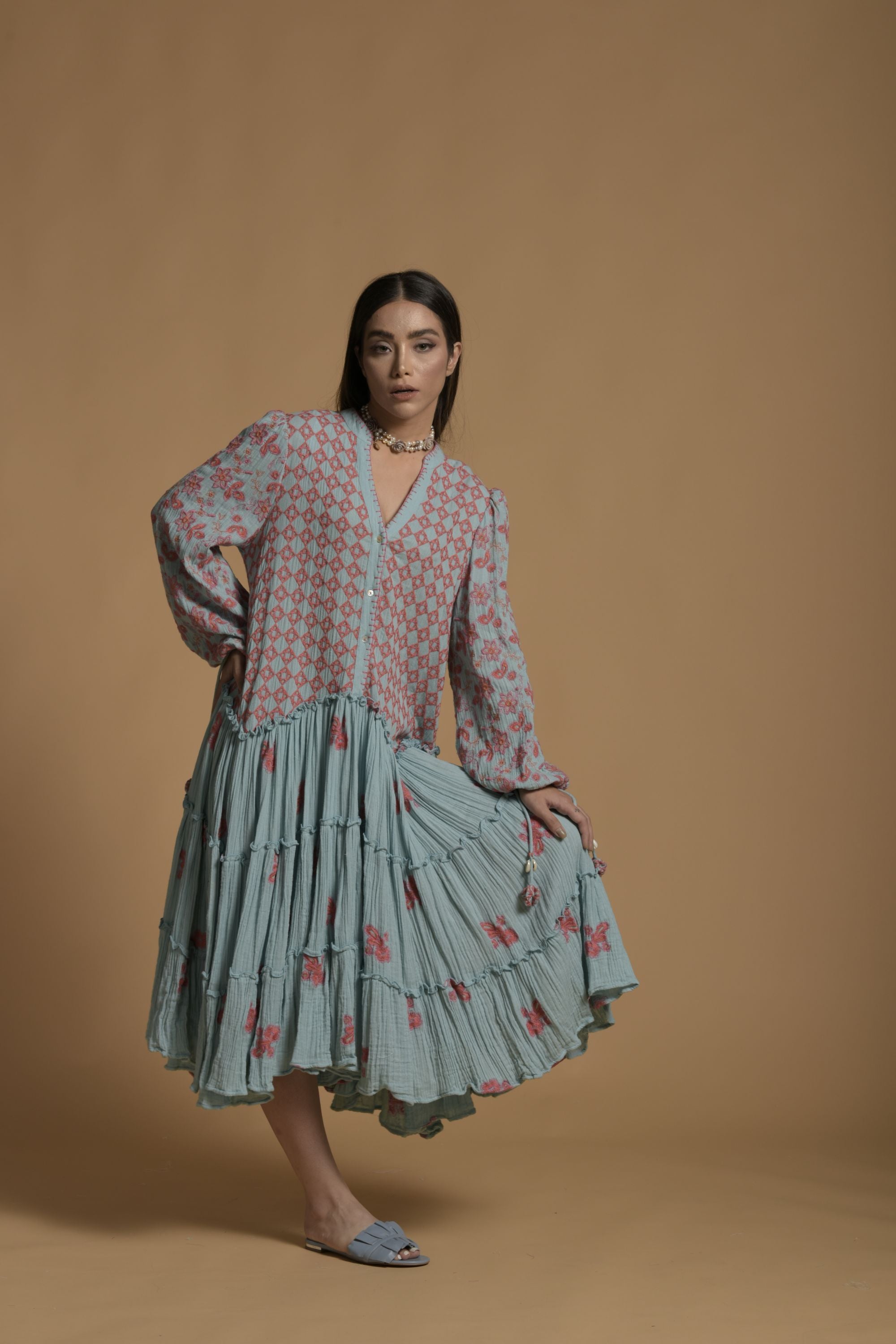 Ariba Embroidered Jalabiya