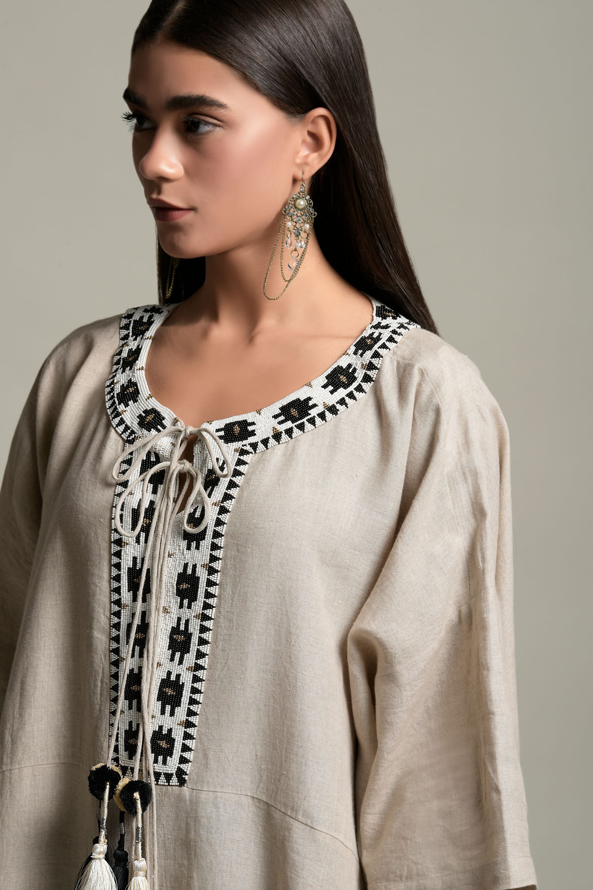 Tahira Embellished Jalabiya & Tassel
