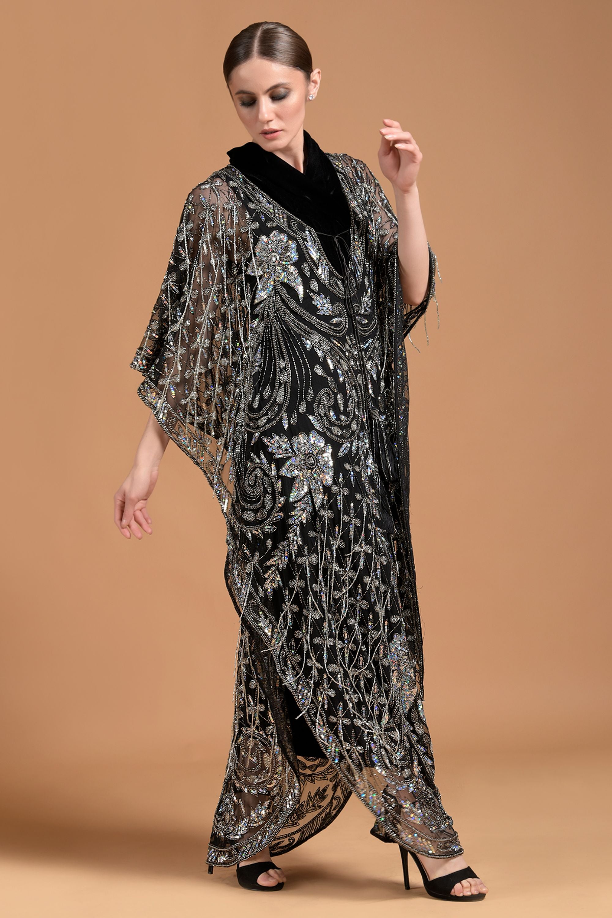 Zareen Embellished Jalabiya