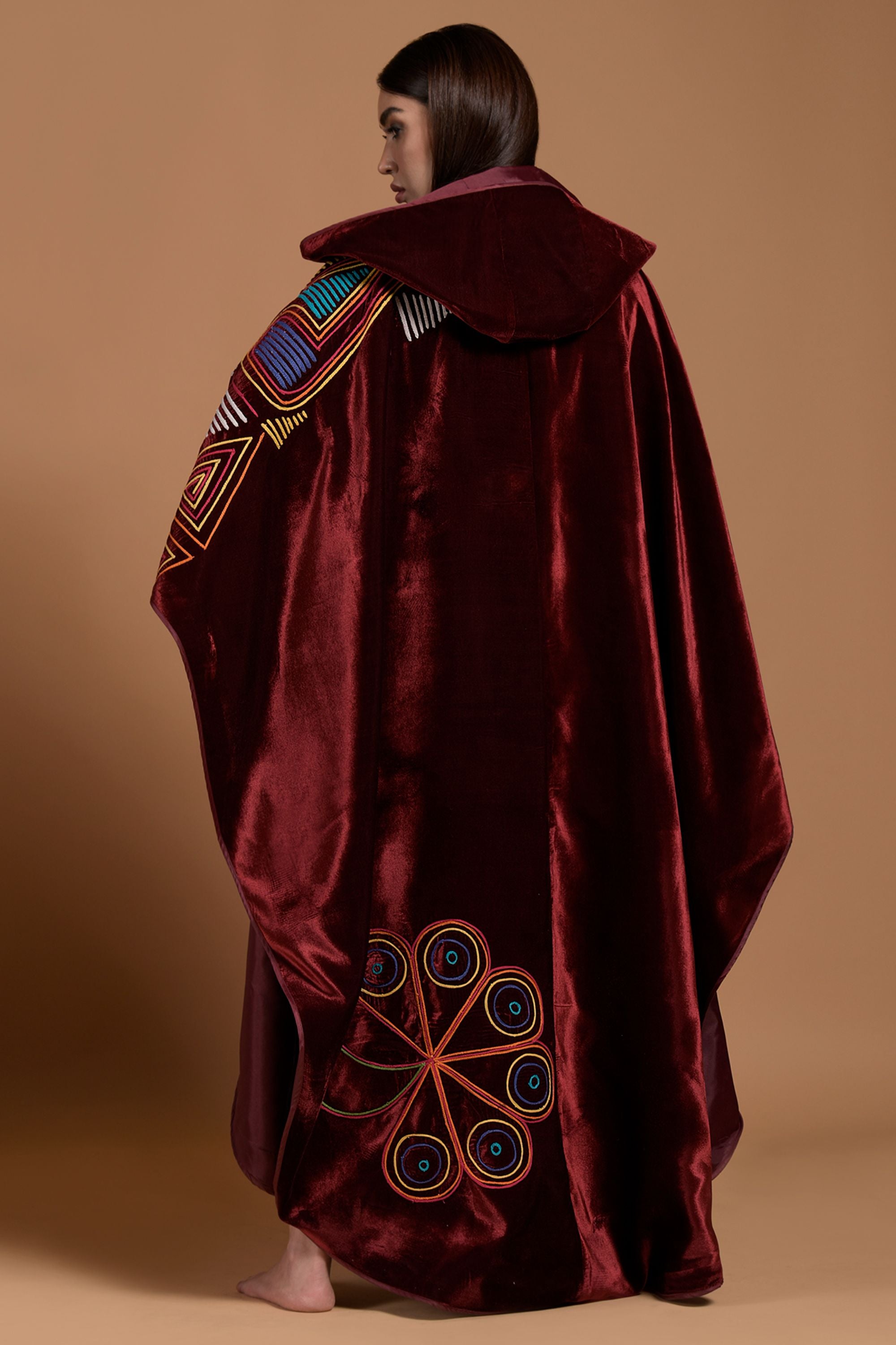 Alfiya Embroidered Cape