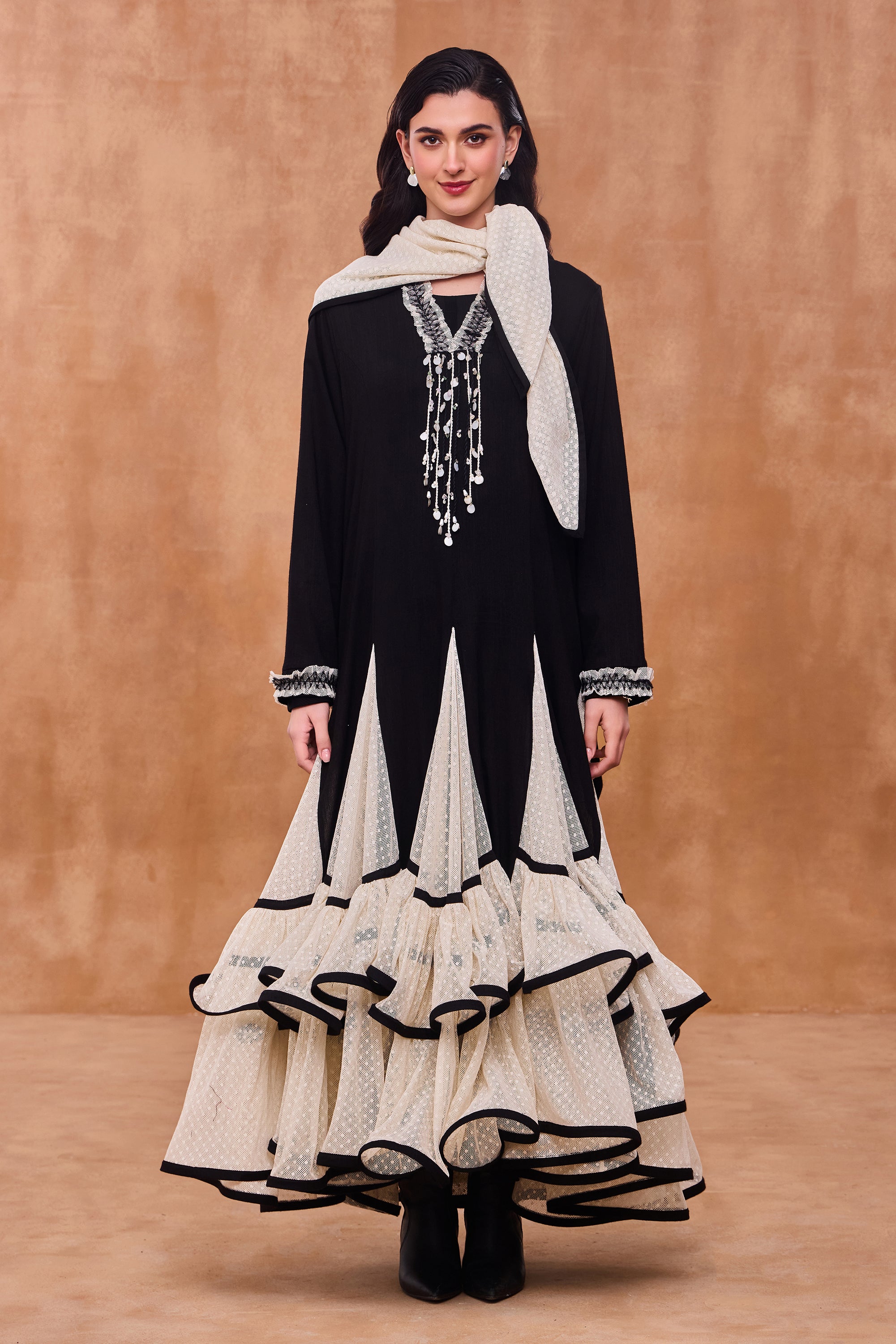 Zohra Embellished Jalabiya