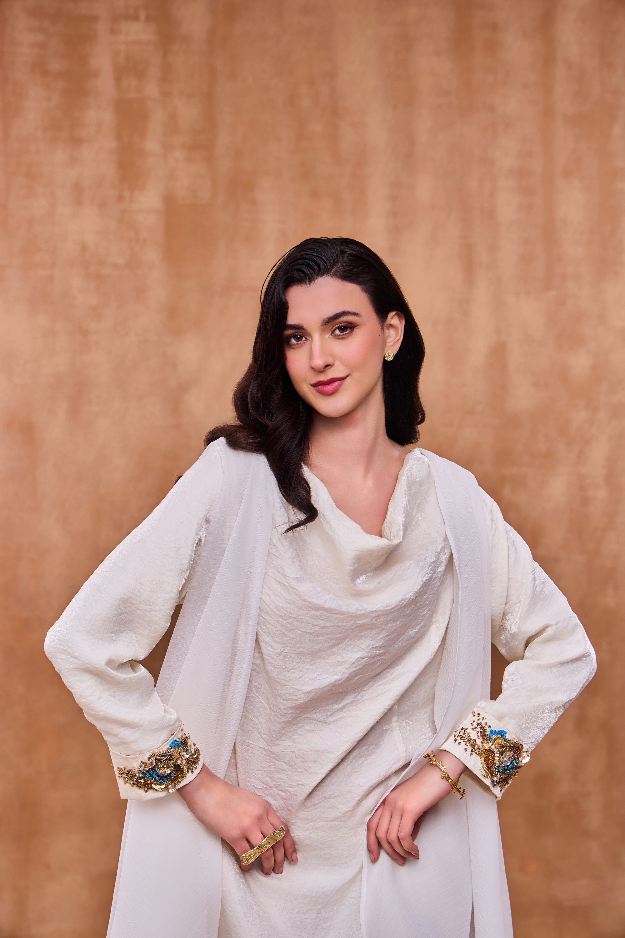 Afshana Embellished Jalabiya