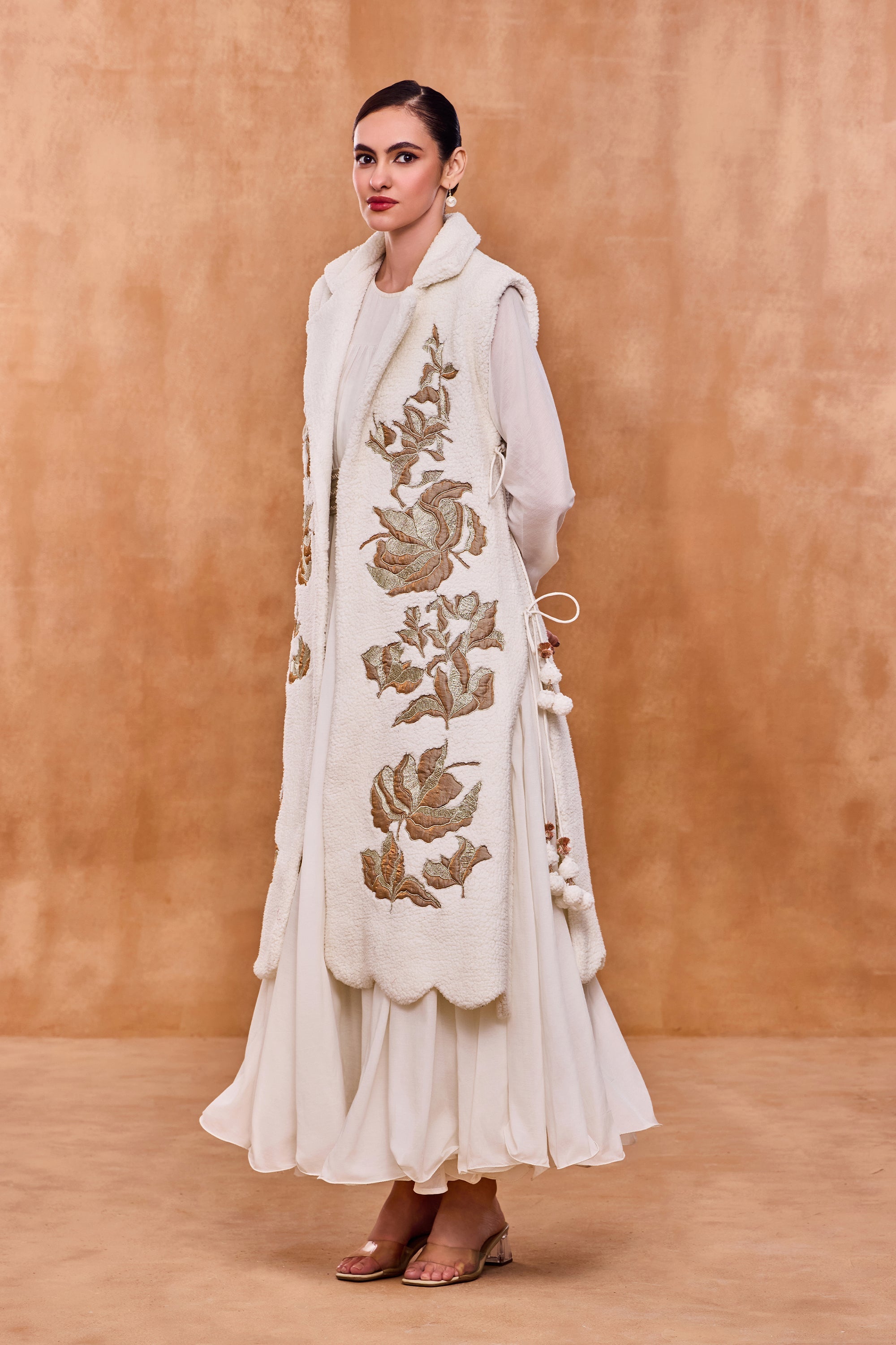 Zoraya Embroidered Dushala Cape