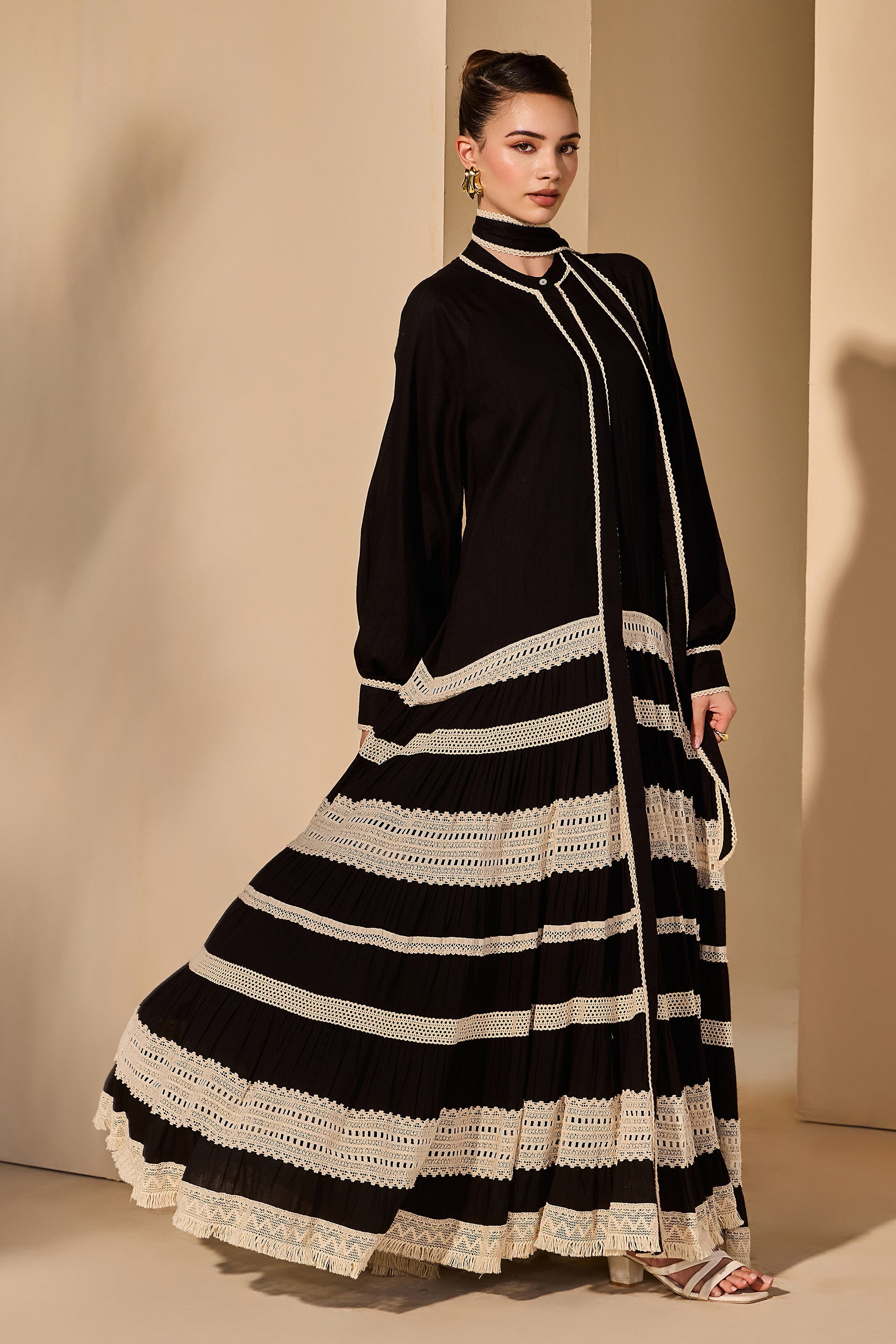 Yumna Cotton Slub Tiered Jalabiya with Belt