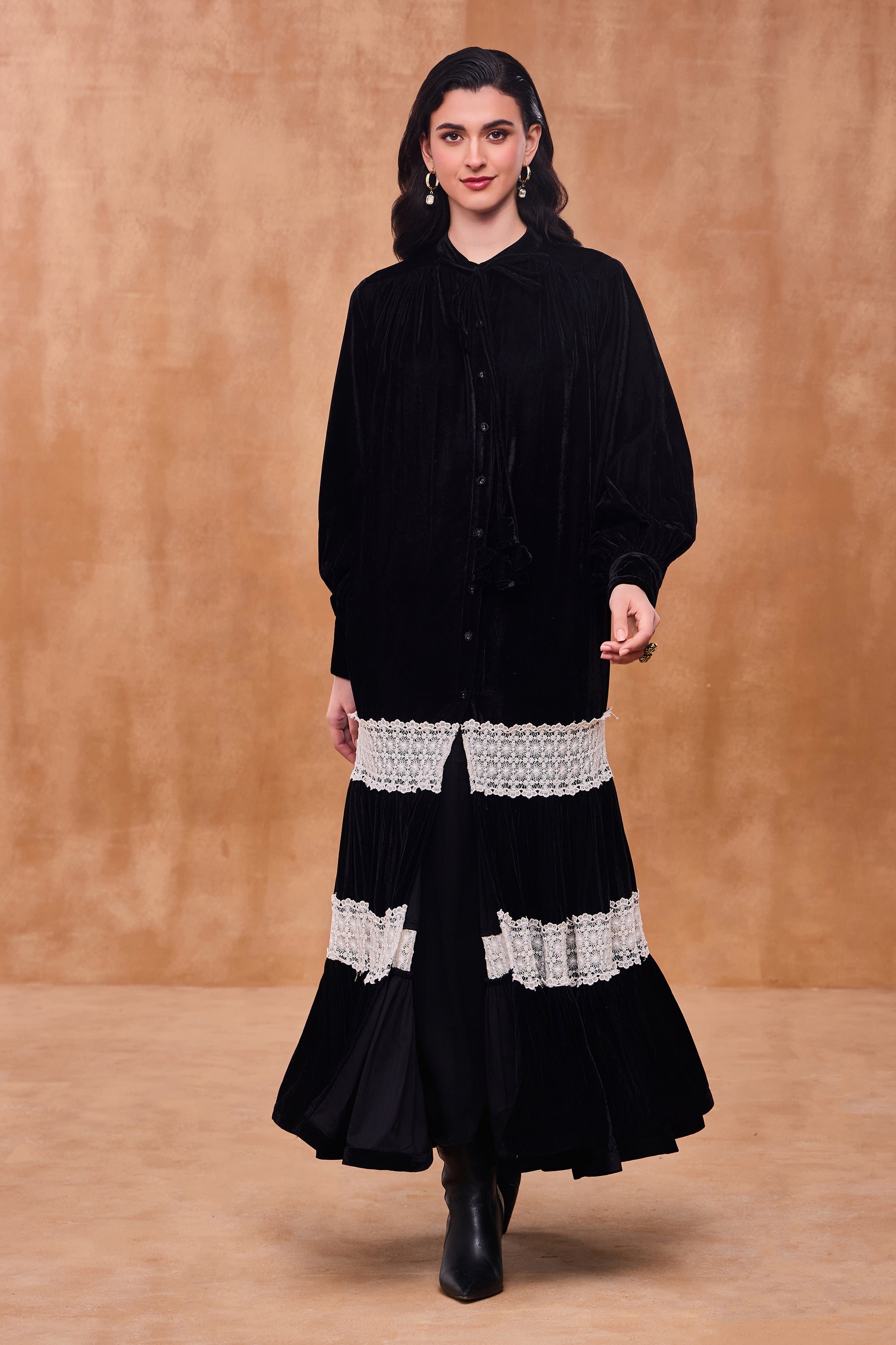 Noorjahan Crochet Lace Jalabiya
