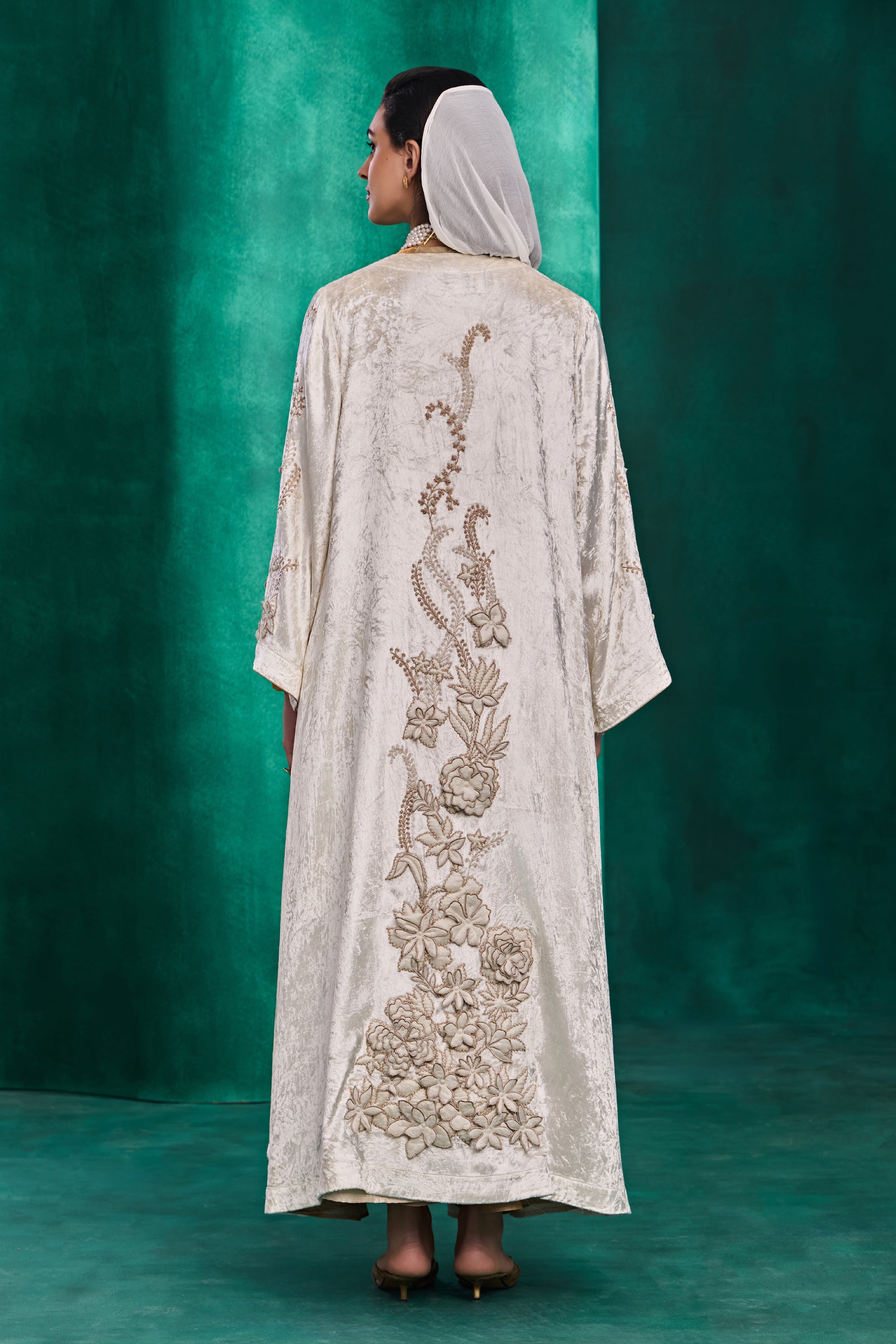 Emaanah Embroidered 3D Floral Abaya