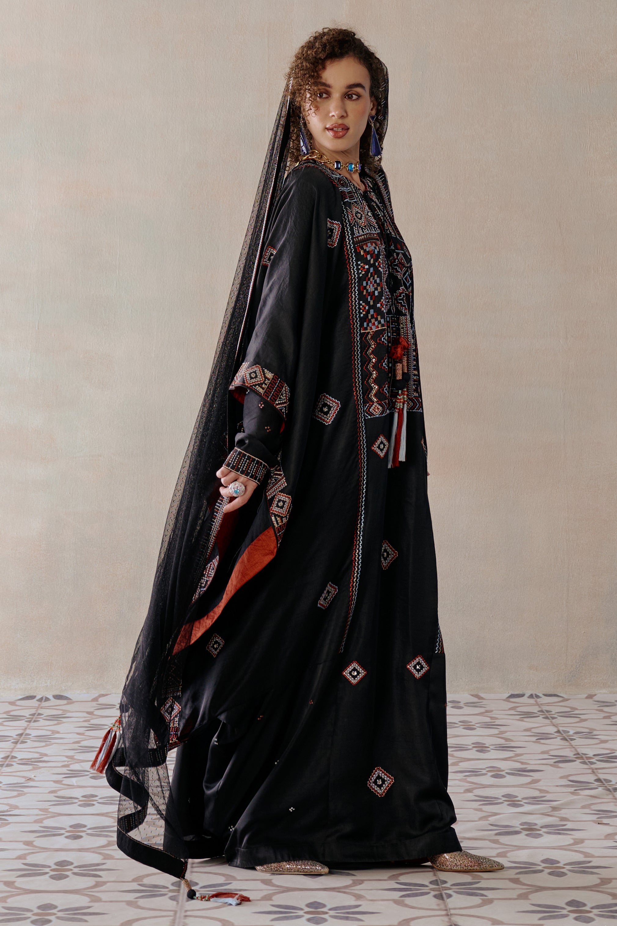 Layanah Embroidered Jalabiya with Embellishment
