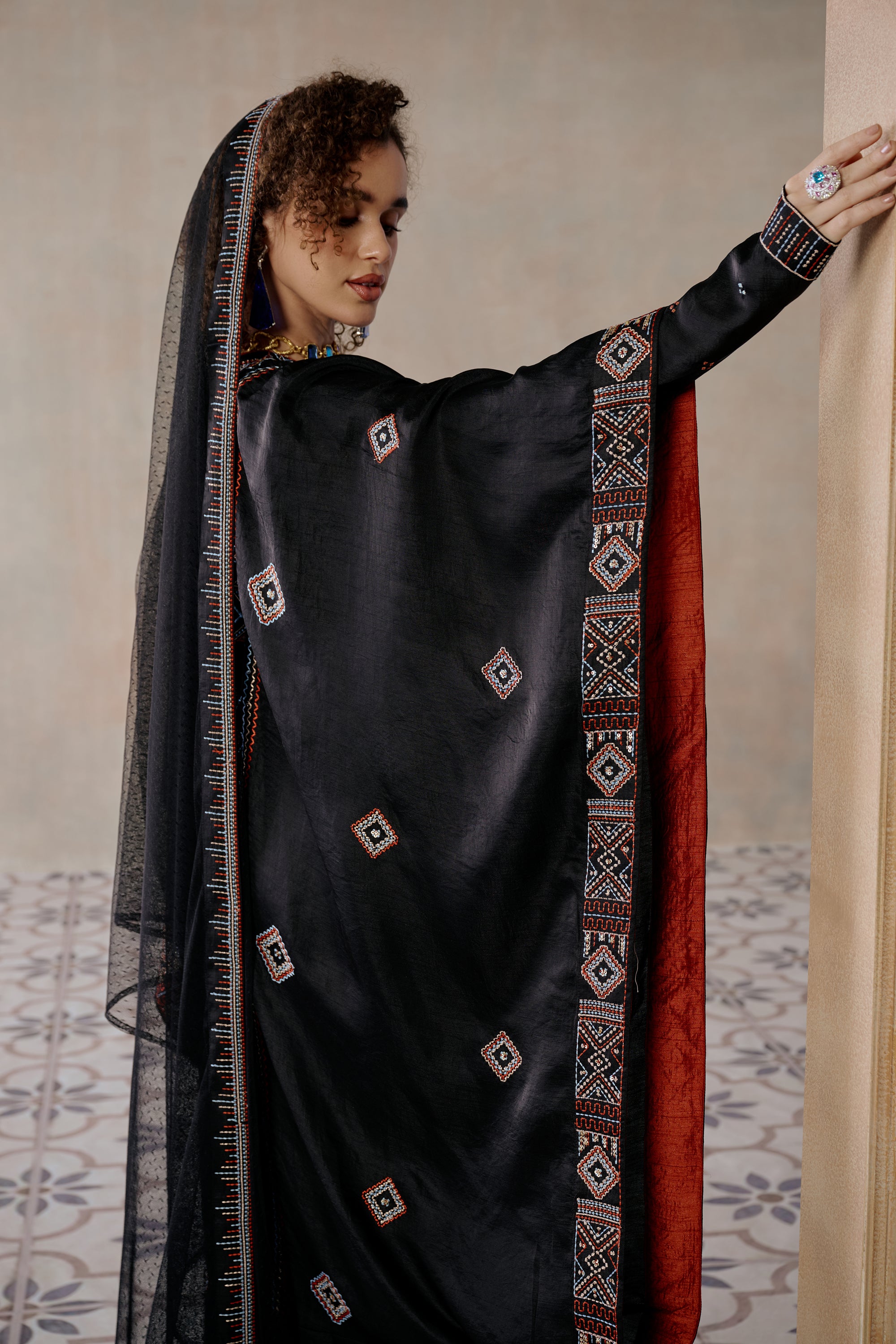 Layanah Embroidered Jalabiya with Embellishment