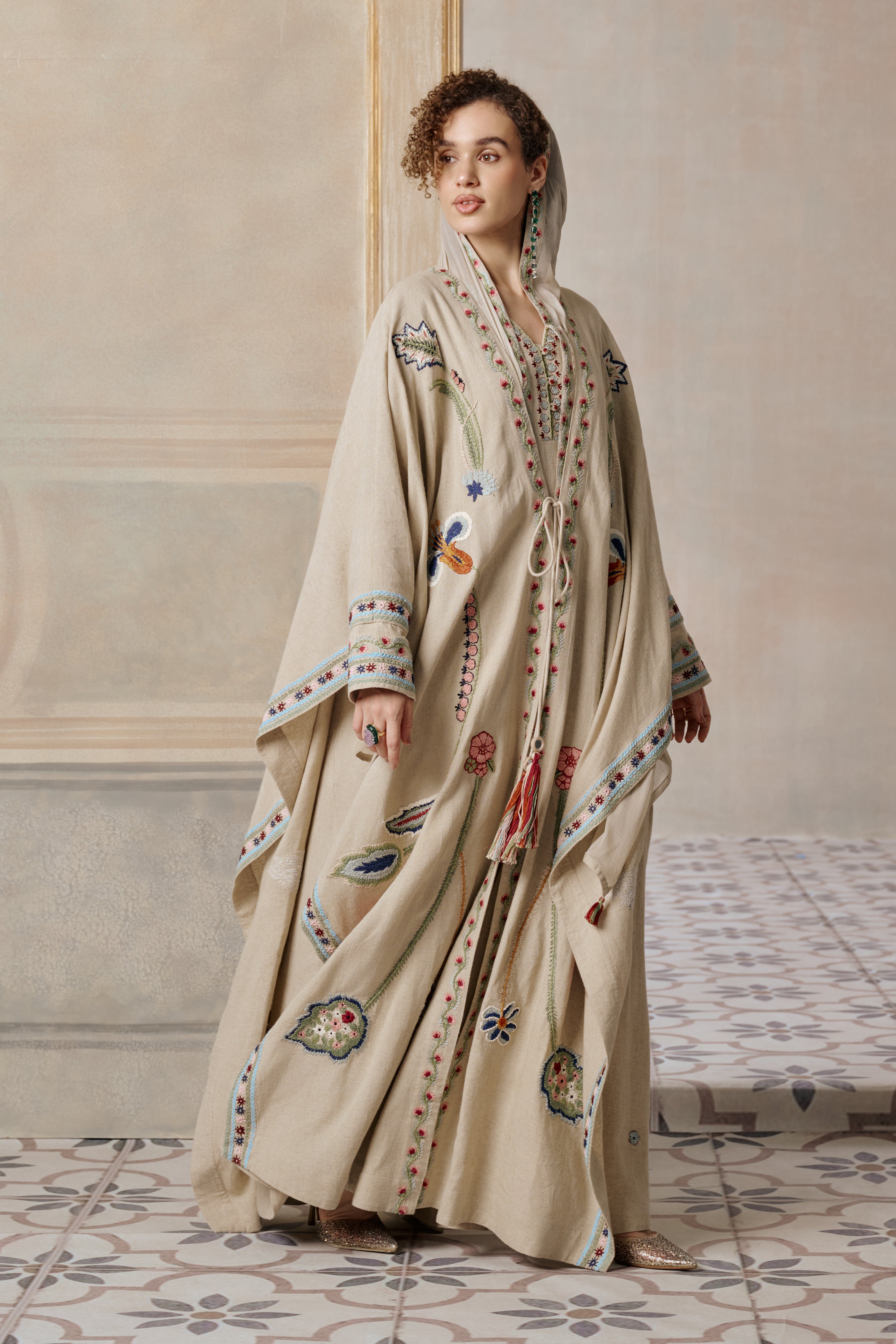 Awsaf Embroidered Cape Set