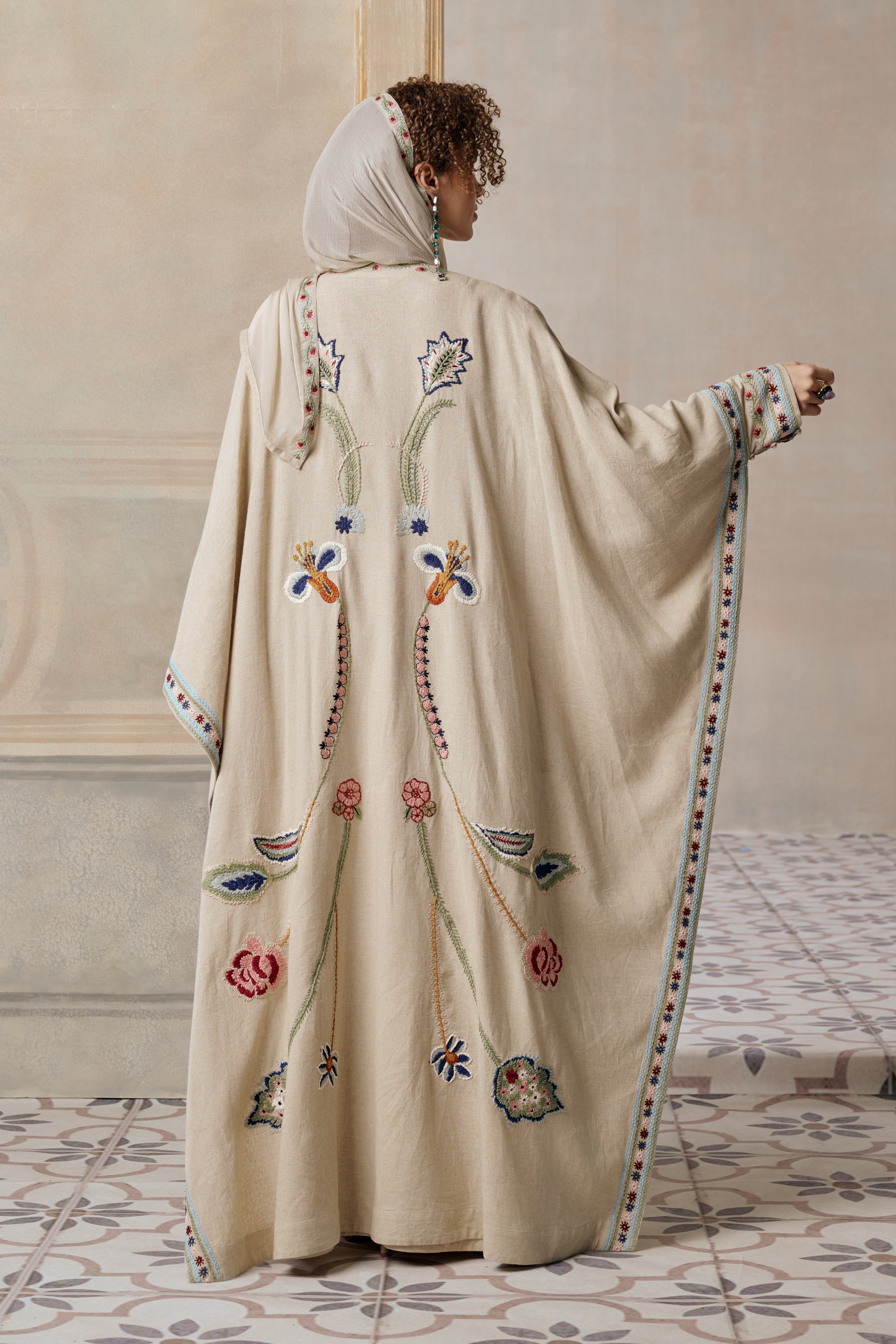 Awsaf Embroidered Cape Set