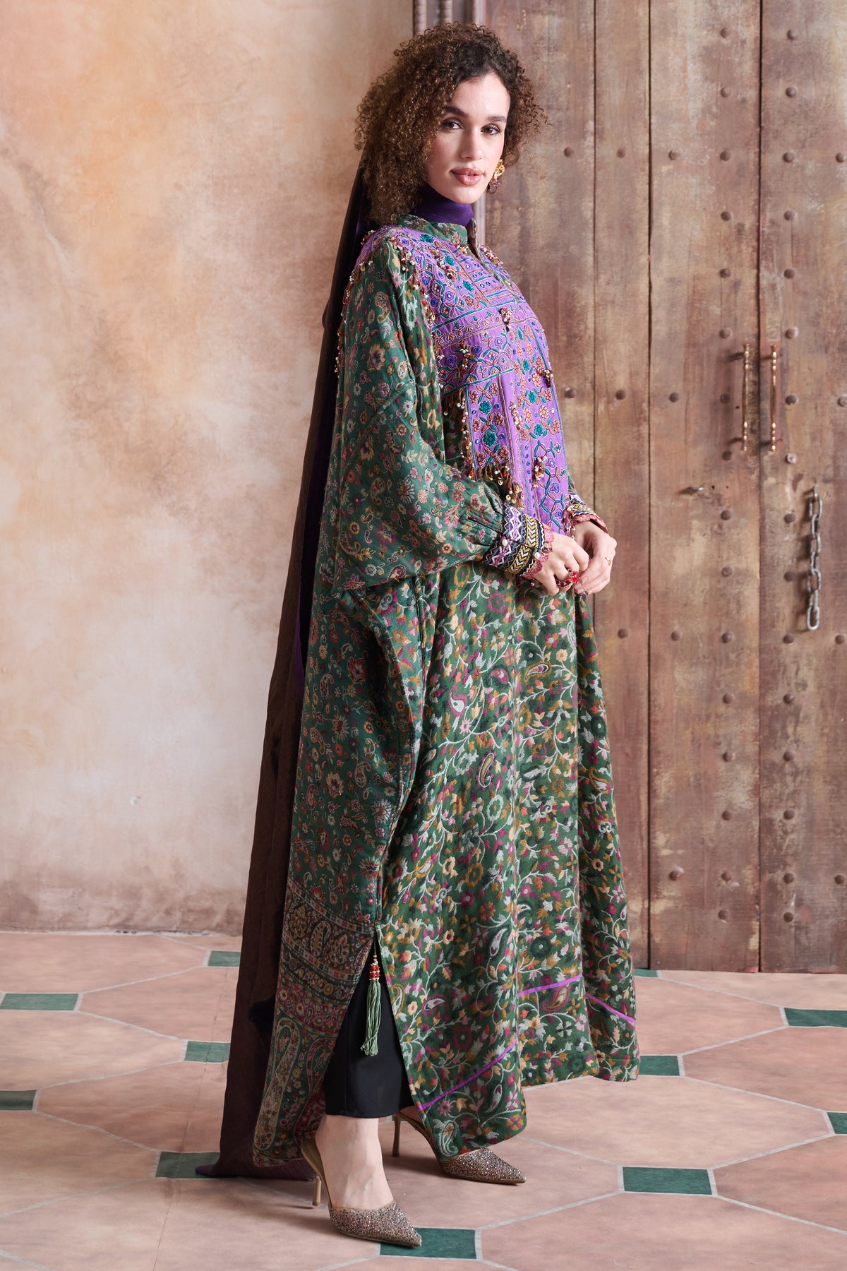 Ritaj Embroidered Jalabiya with Embellishment