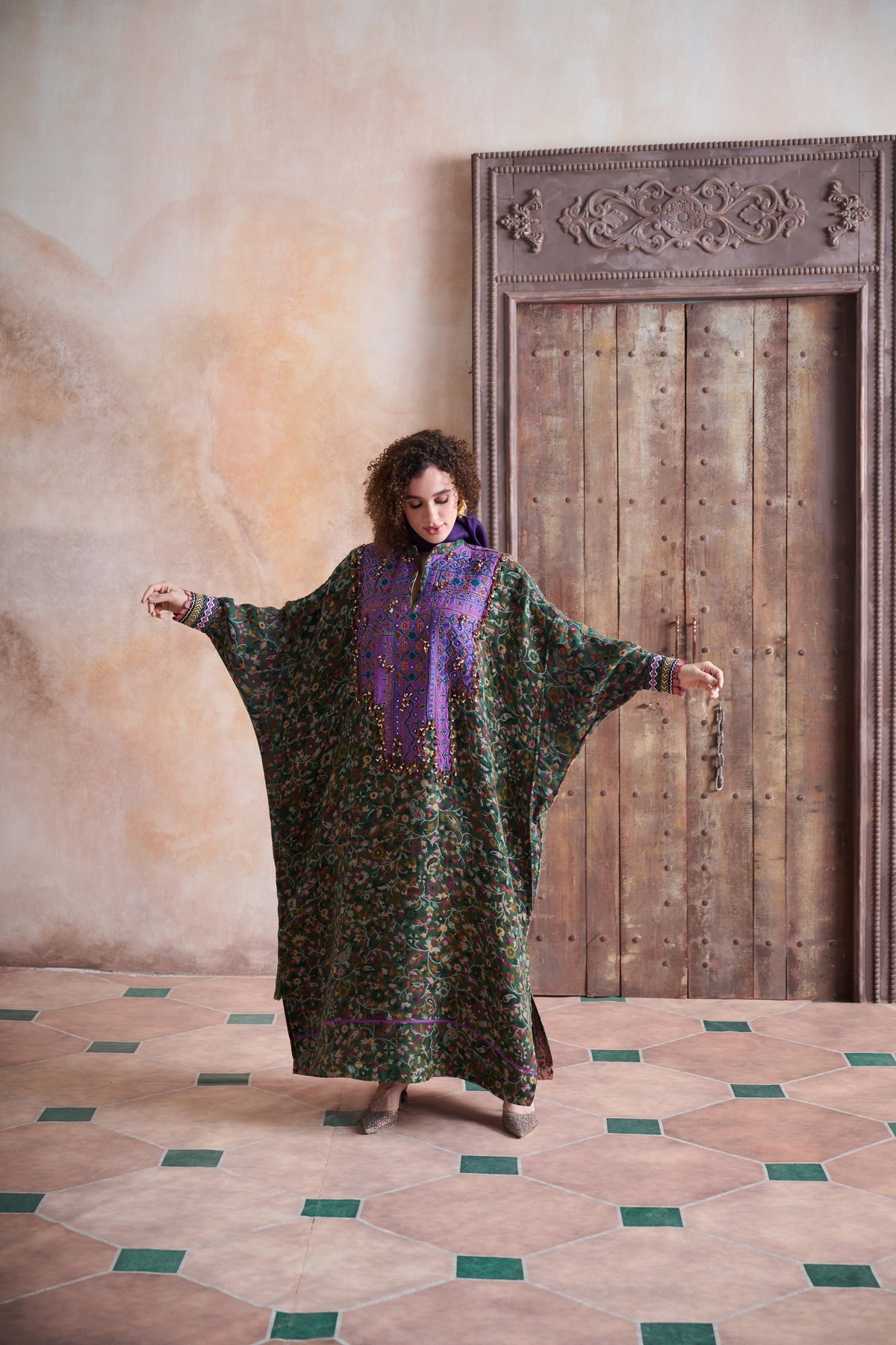 Ritaj Embroidered Jalabiya with Embellishment