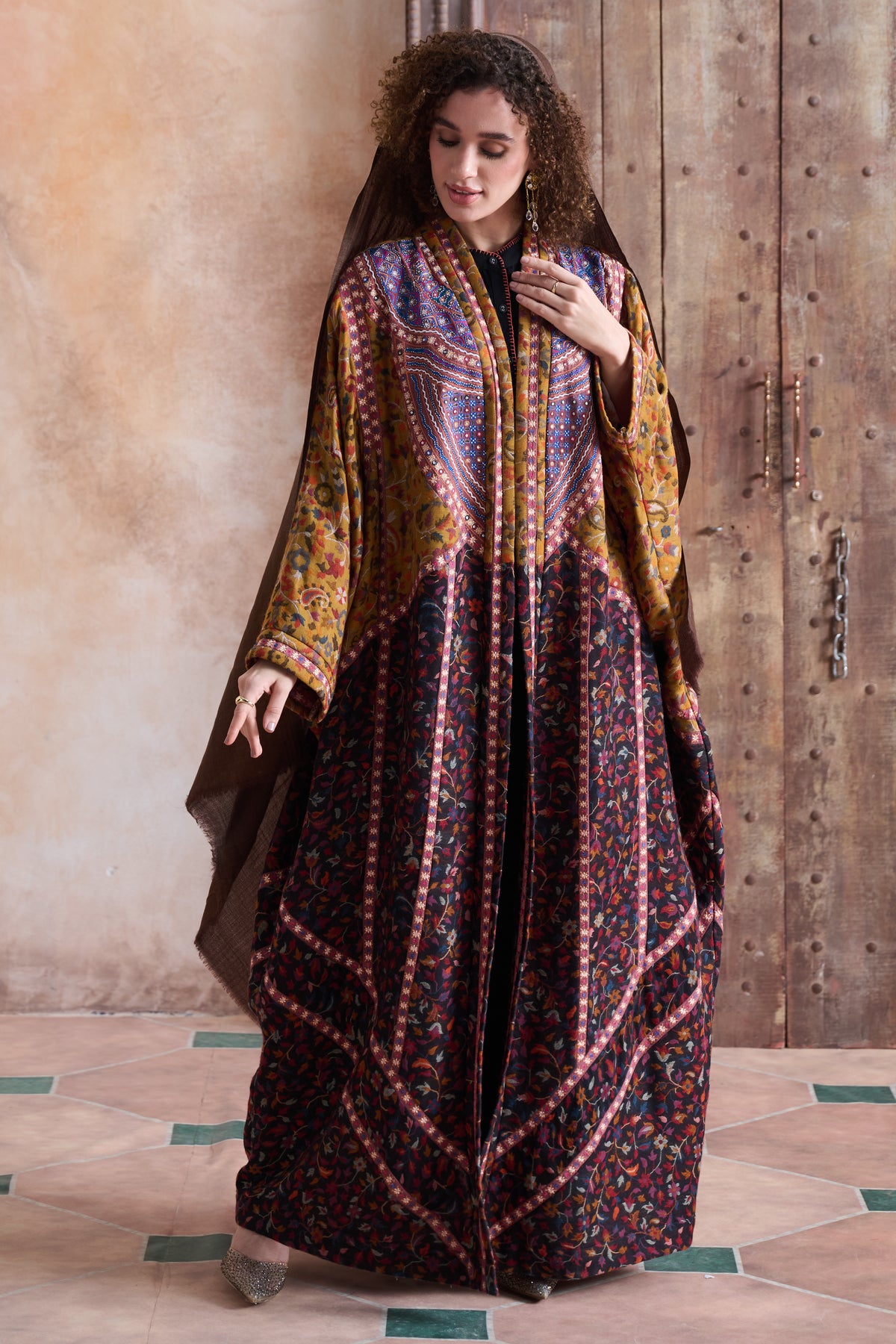 Lunazaya Embroidered Abaya