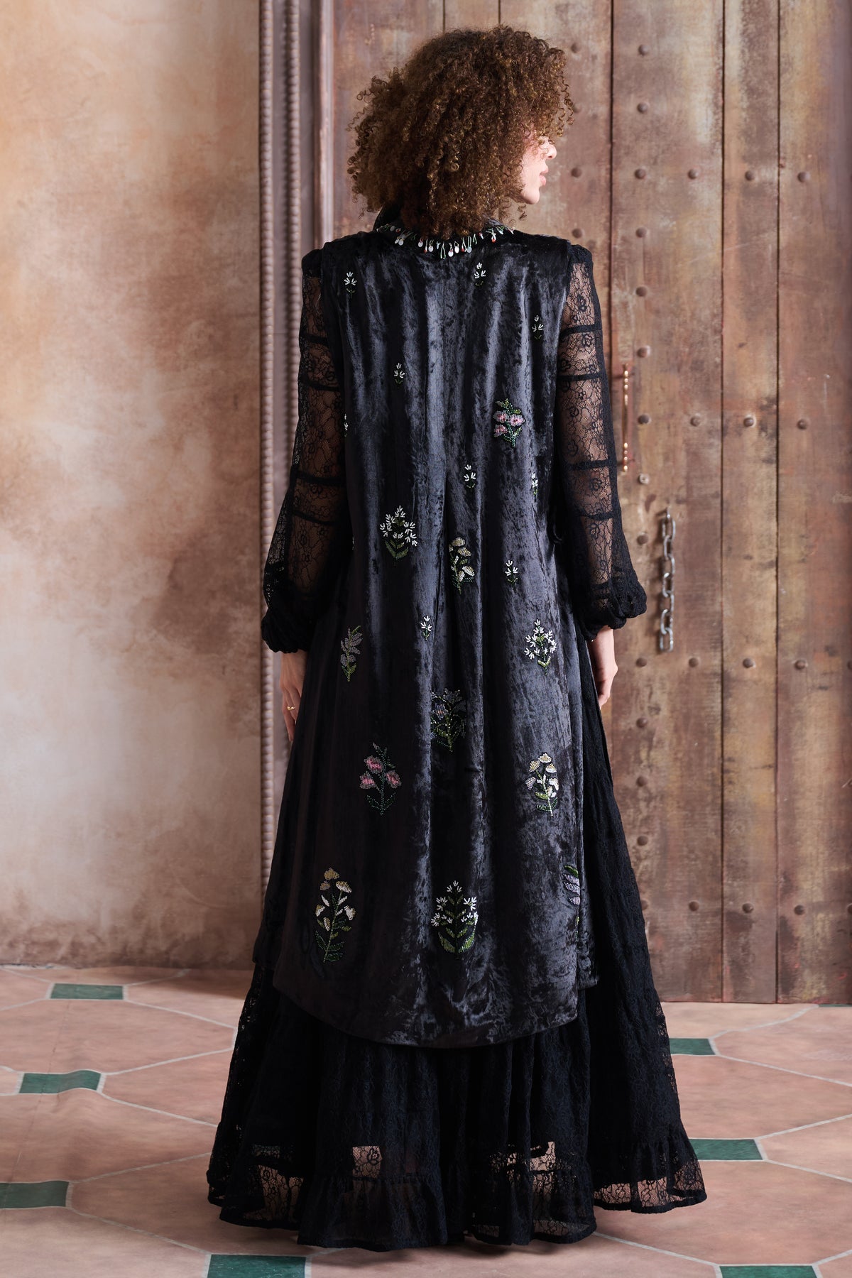 Bariah Embellished Cape with Jalabiya
