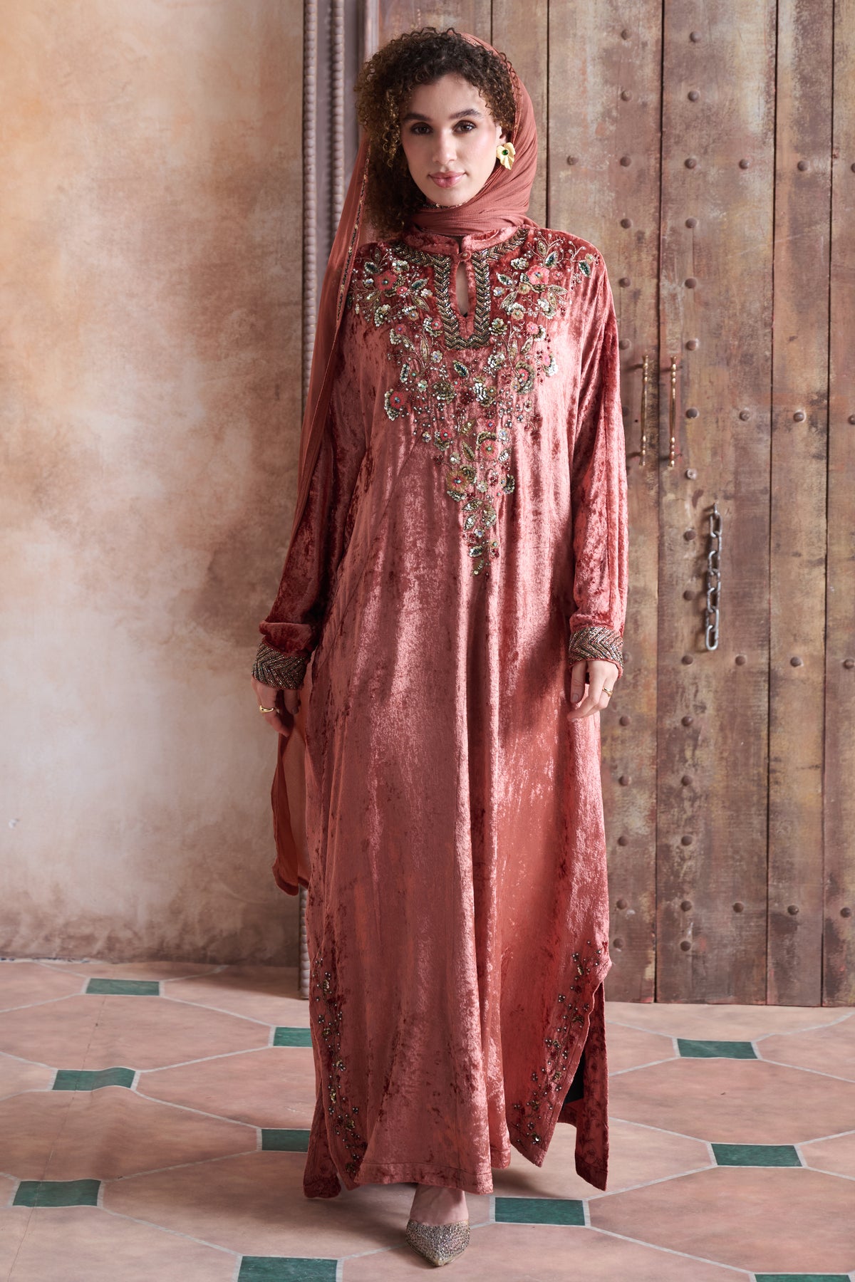 Larisha Embroidered Jalabiya with Embellishment