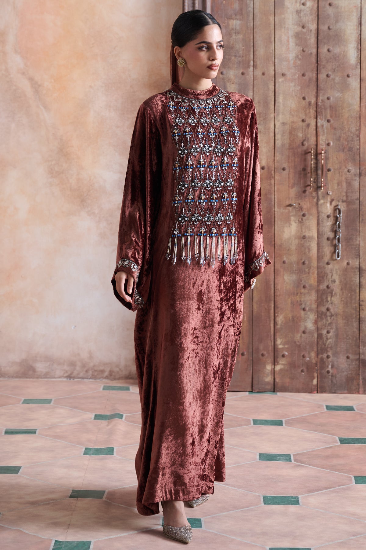 Khairiya Embellished Jalabiya