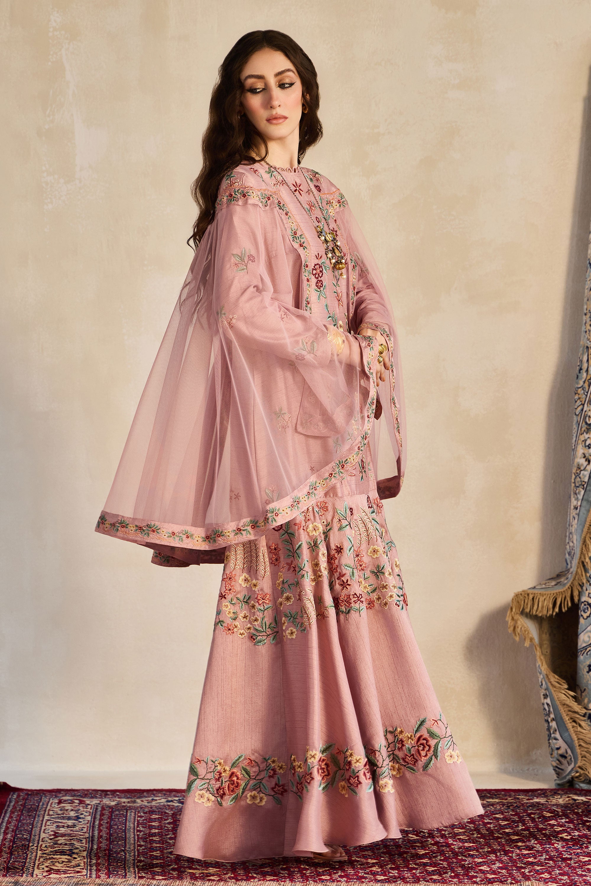 Ruwiza Embroidered Jalabiya