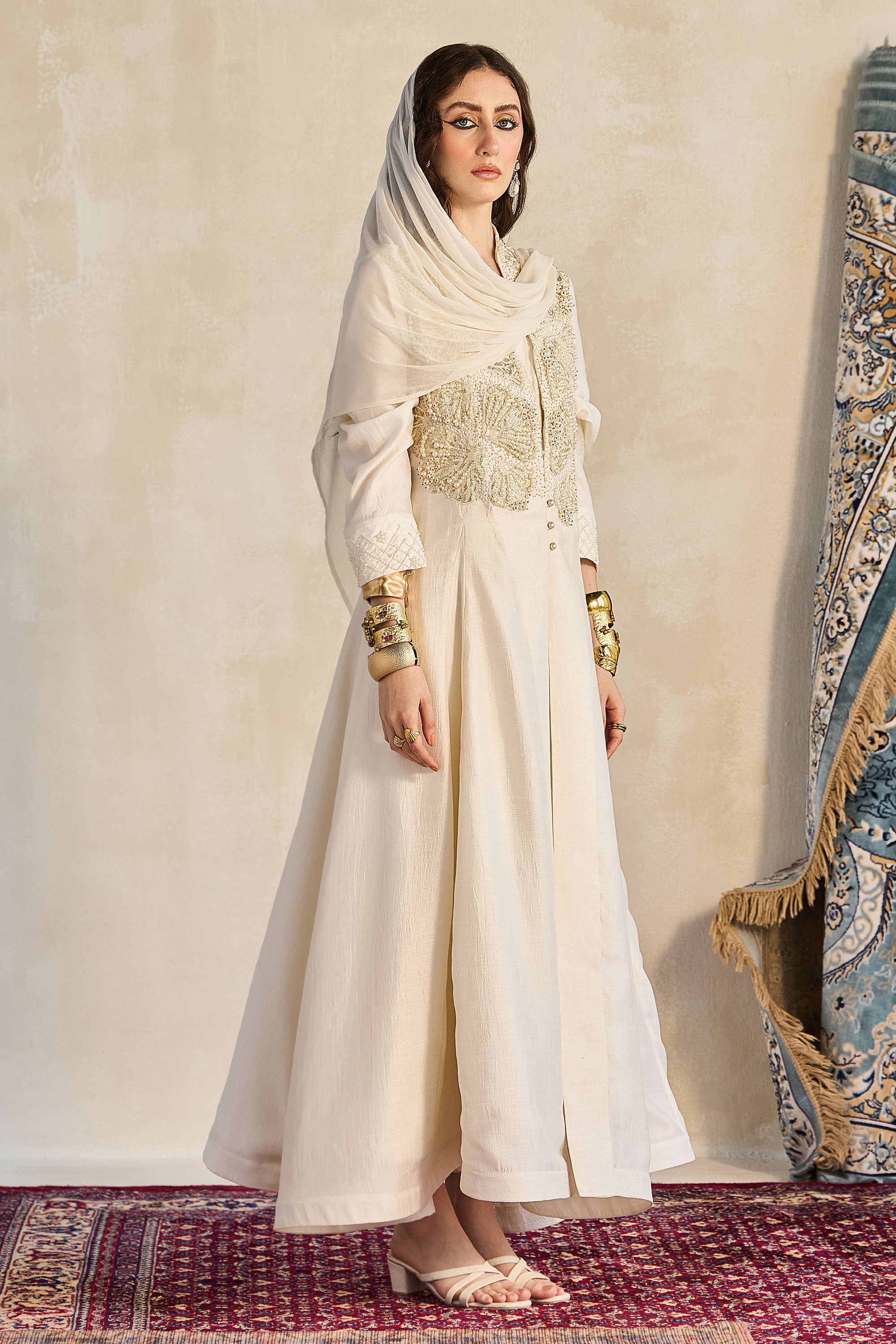 Fahmina Embroidered Abaya