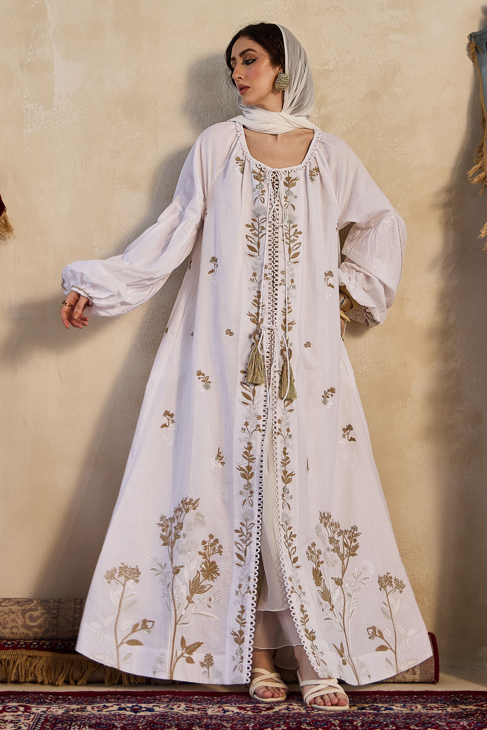 Tahliyah Embroidered Jalabiya