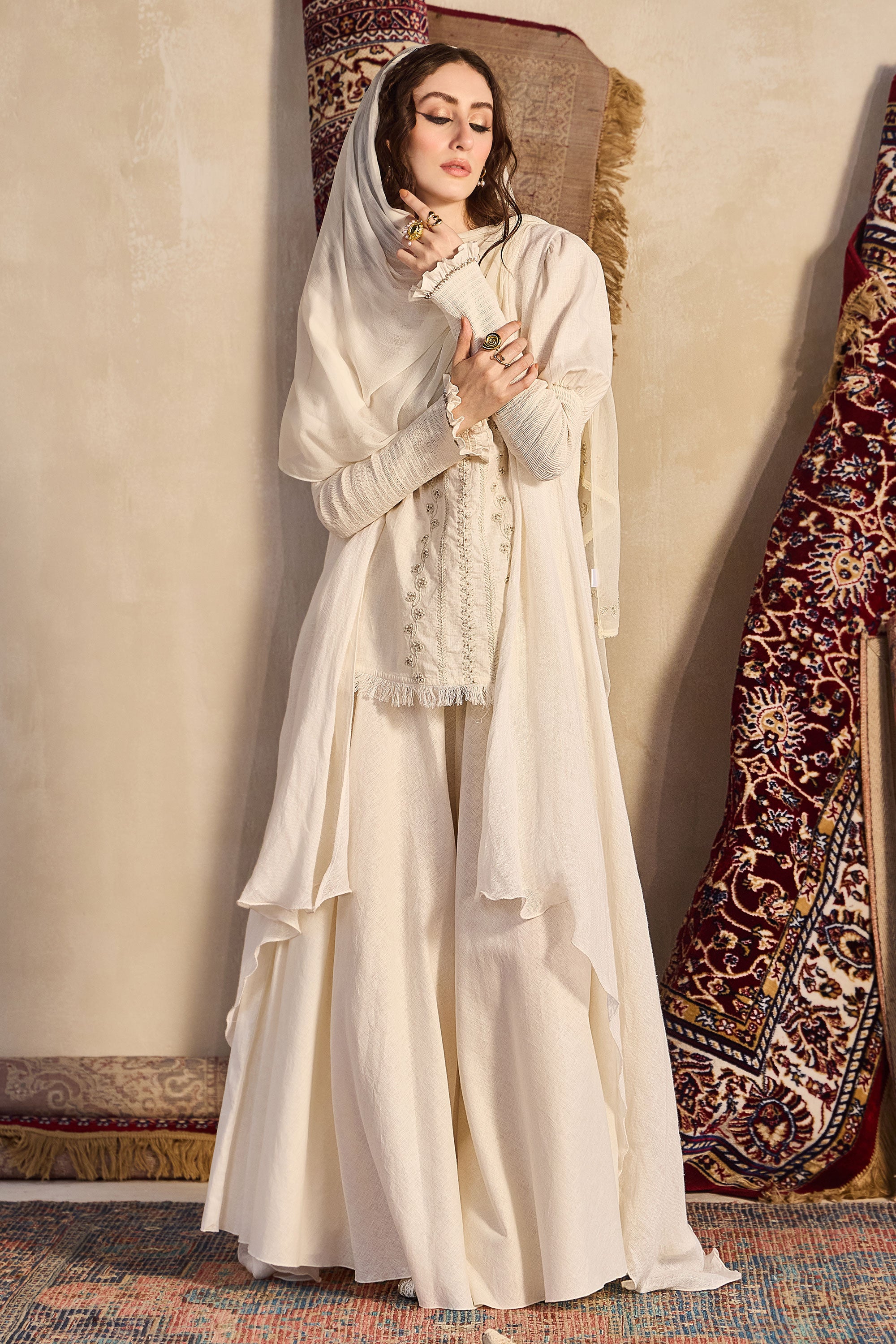 Zubeyra Embroidered Cape with Sharara