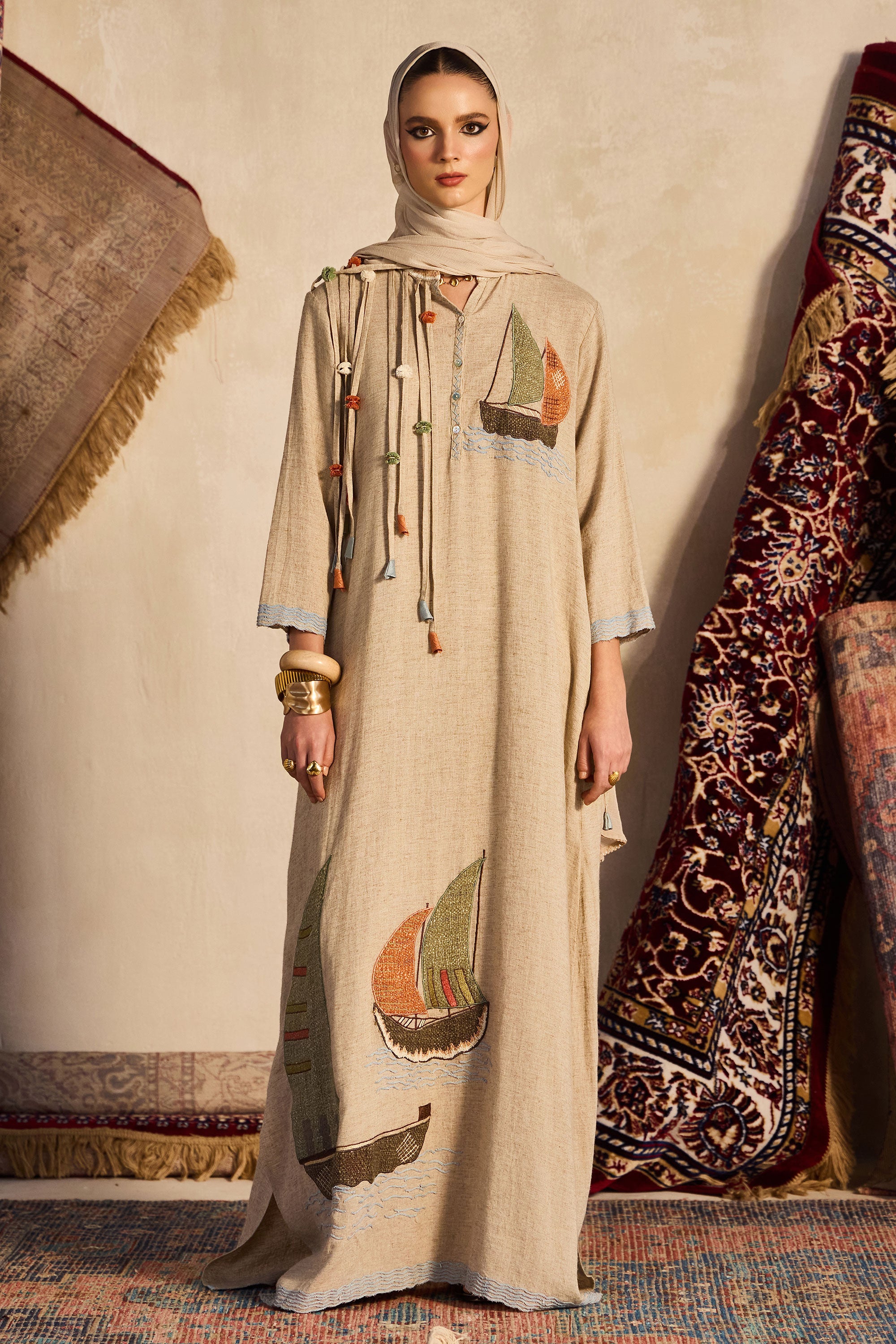 Mahziya Embroidered Jalabiya