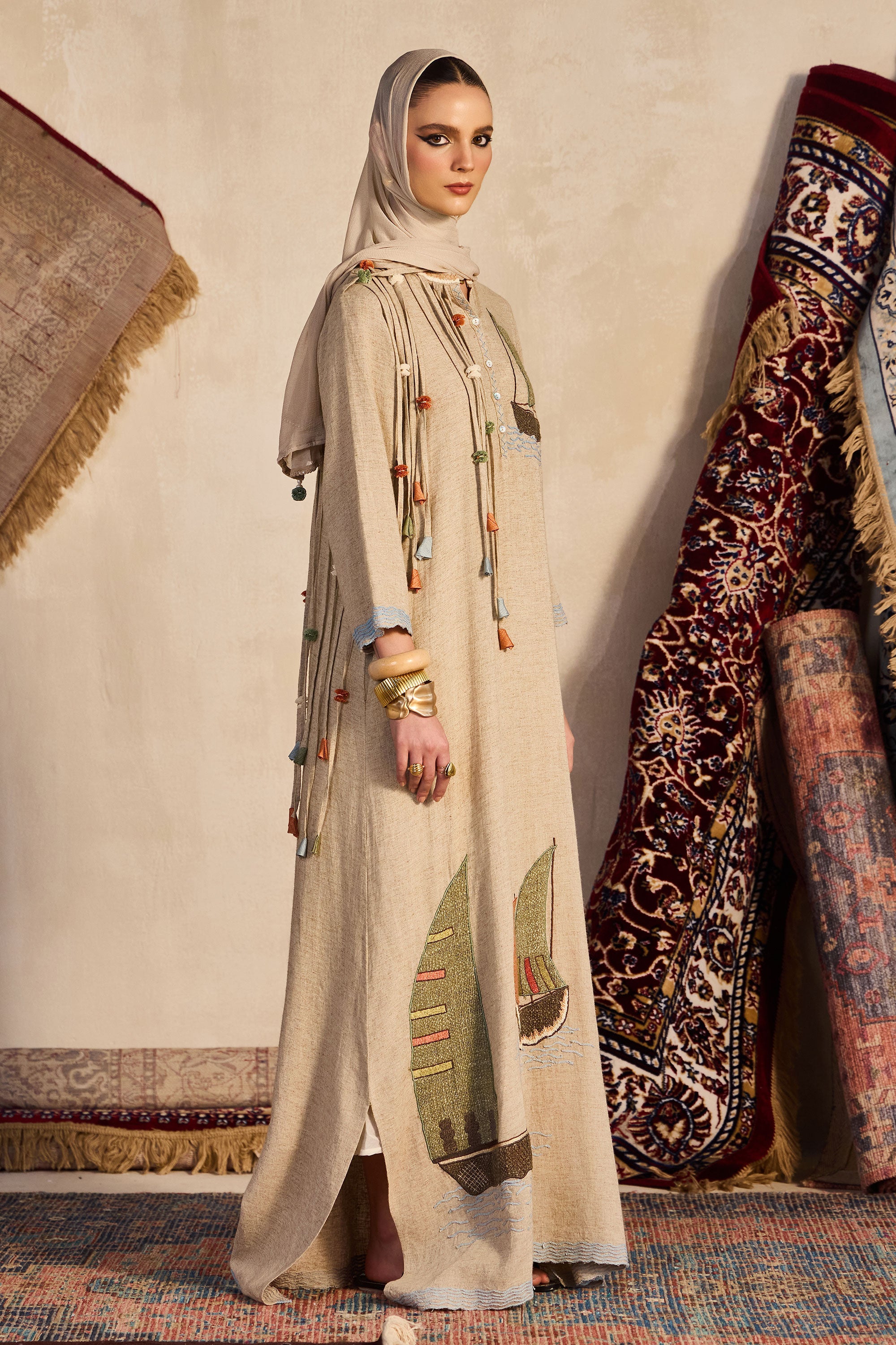 Mahziya Embroidered Jalabiya